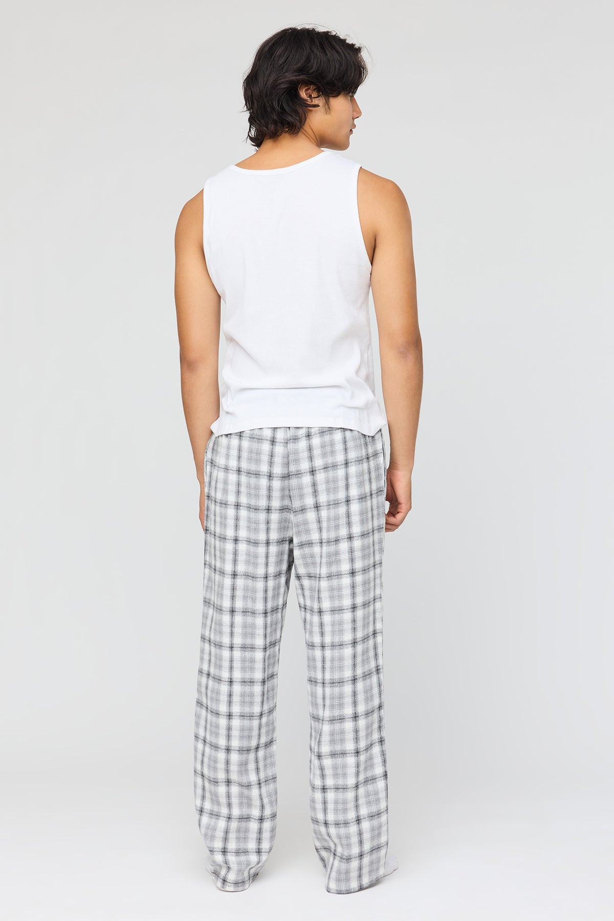Vue alternative 3. Pantalon de pyjama en flanelle à carreaux