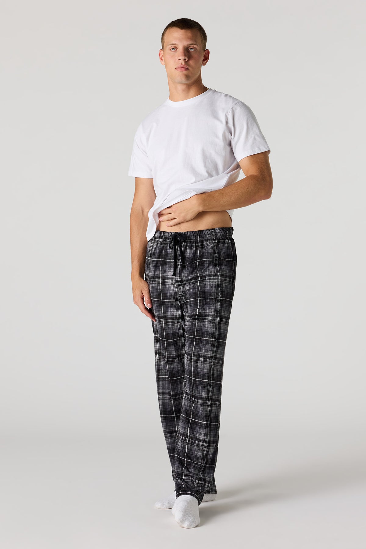 Vue alternative 2. Pantalon de pyjama à carreaux