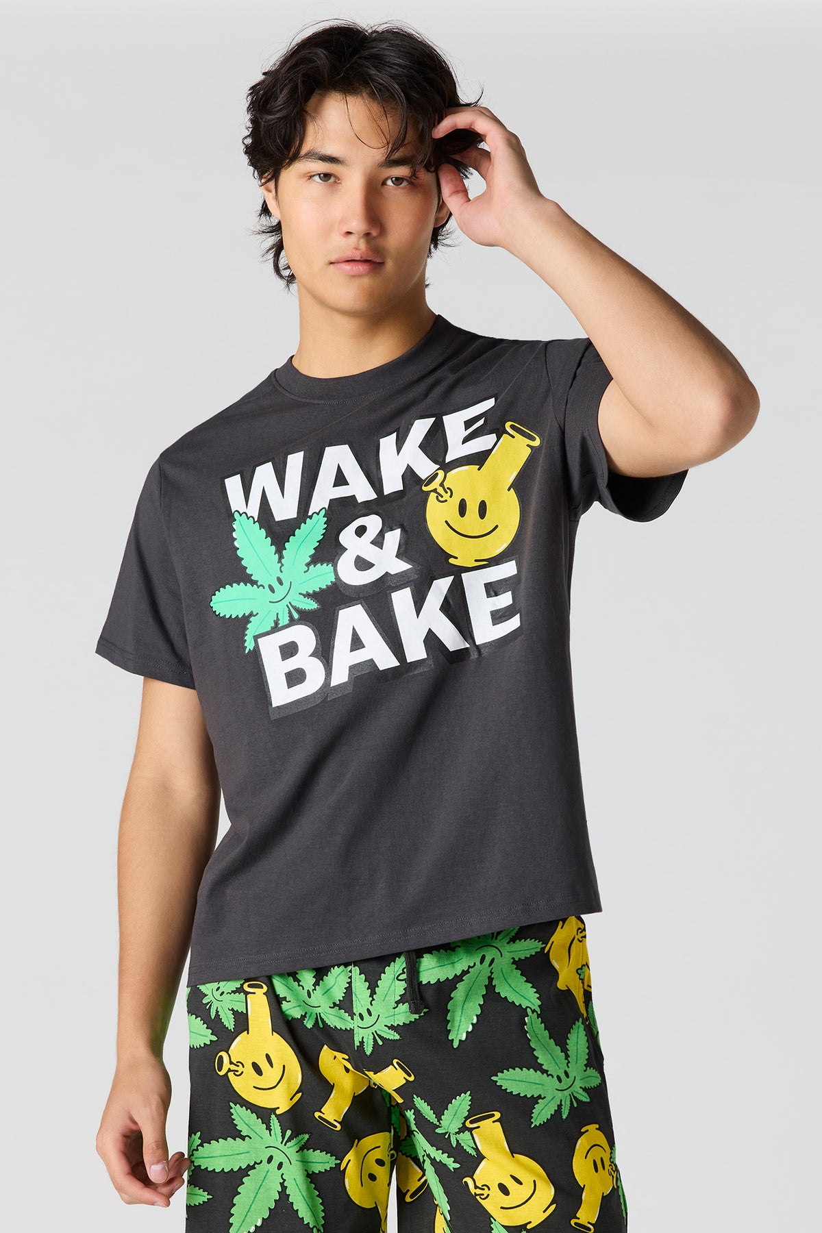 Vue alternative 2. Ensemble pyjama avec t-shirt et short imprimés