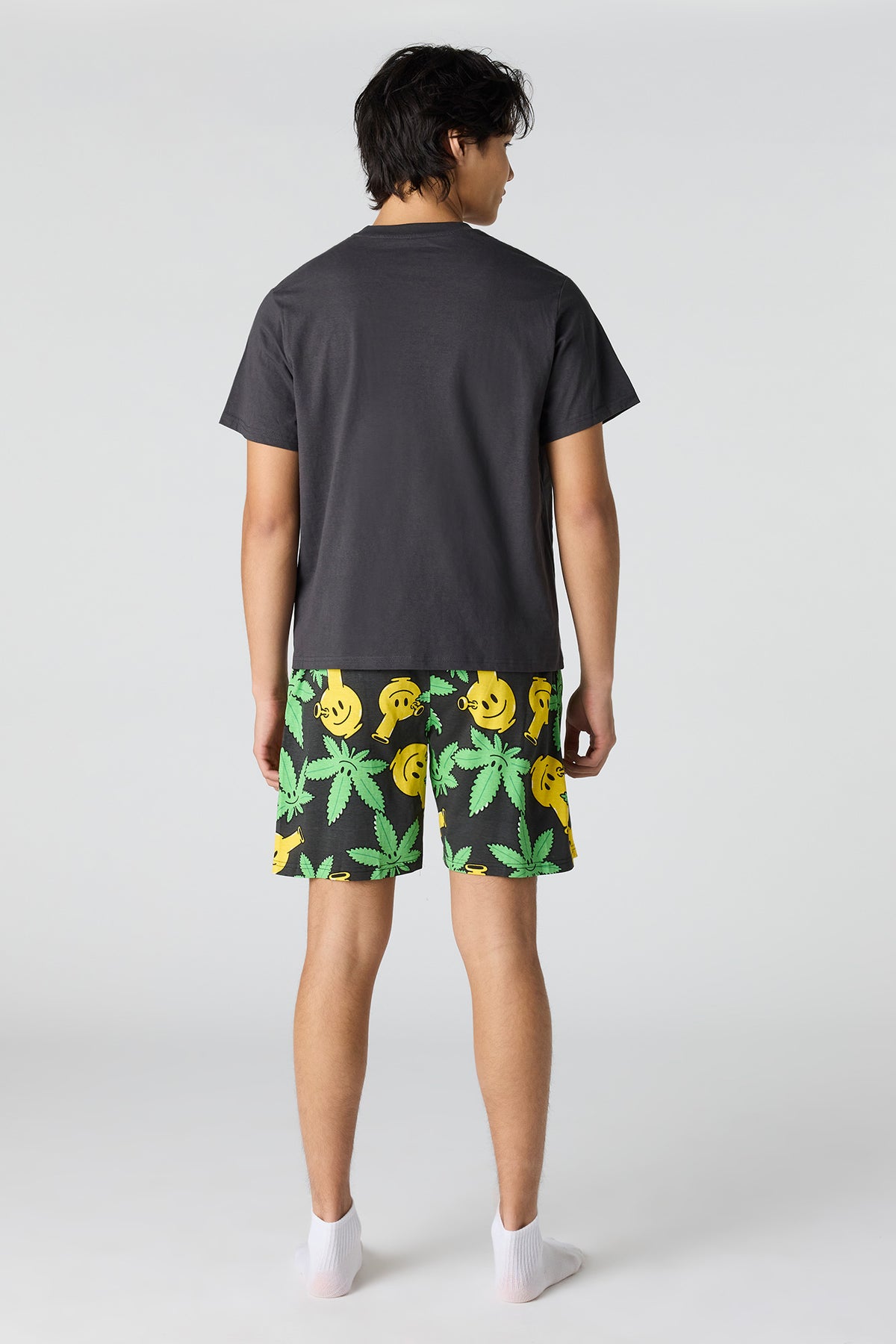 Vue alternative 4. Ensemble pyjama avec t-shirt et short imprimés