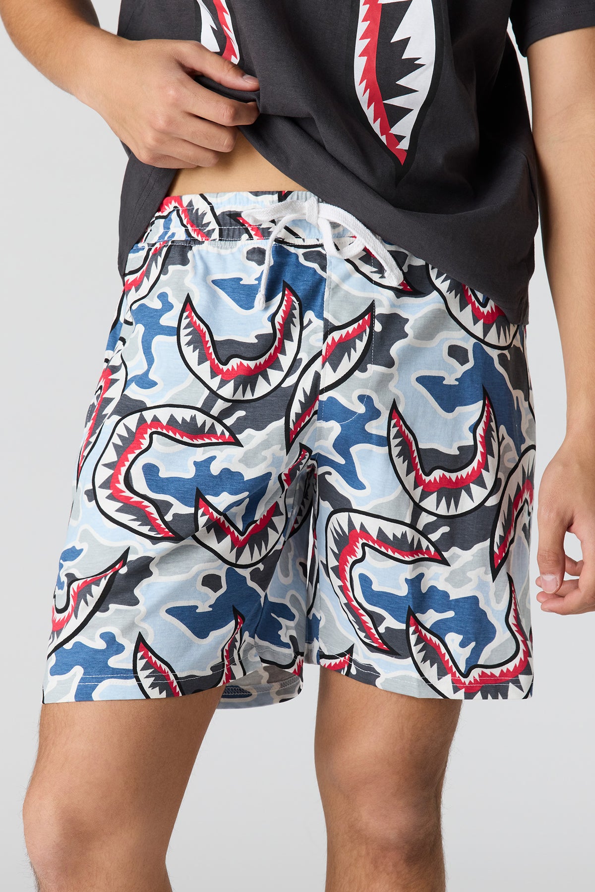 Vue alternative 3. Ensemble pyjama avec t-shirt et short imprimés