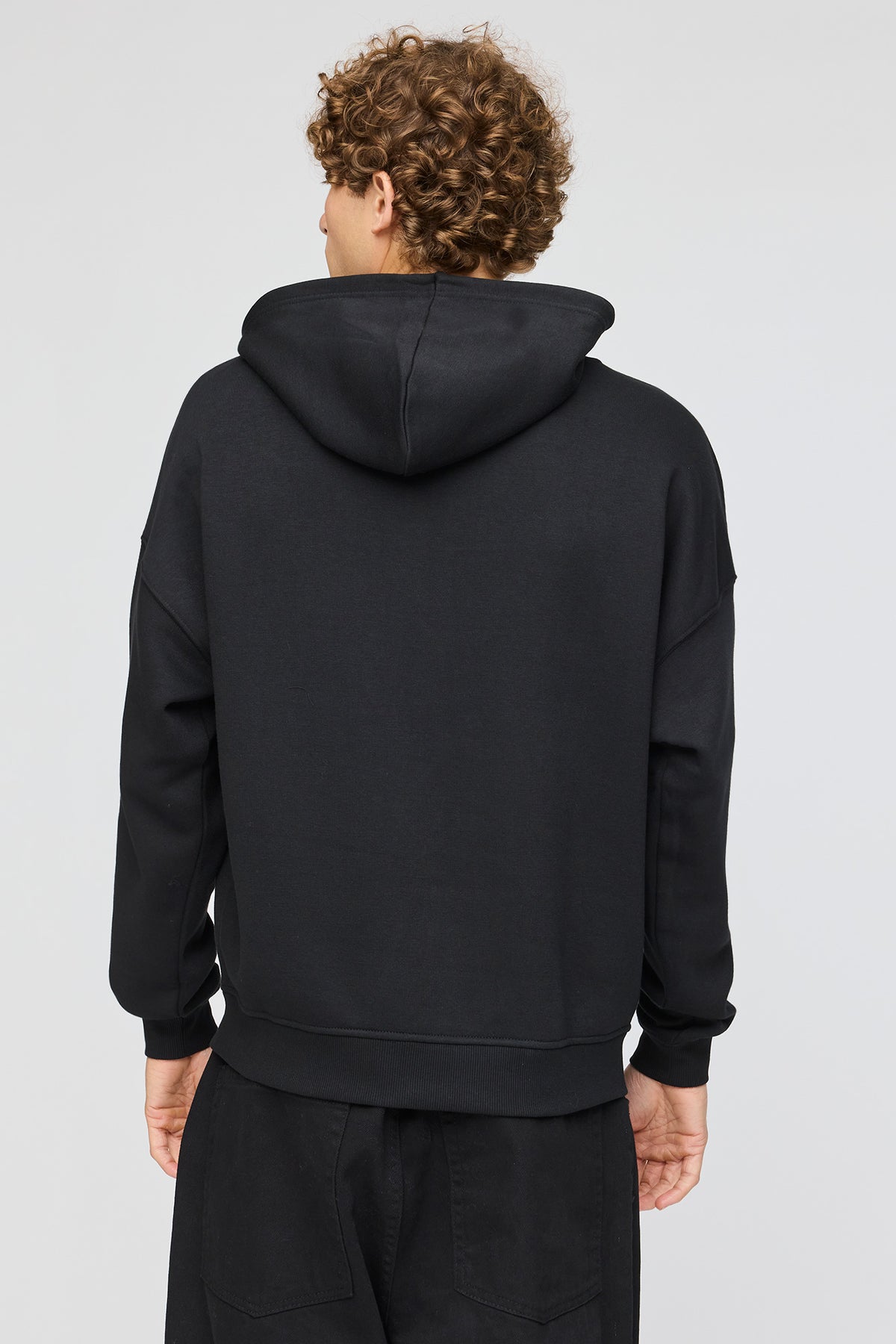 Alt View 2. Tupac Graphic Fleece Hoodie - Black
