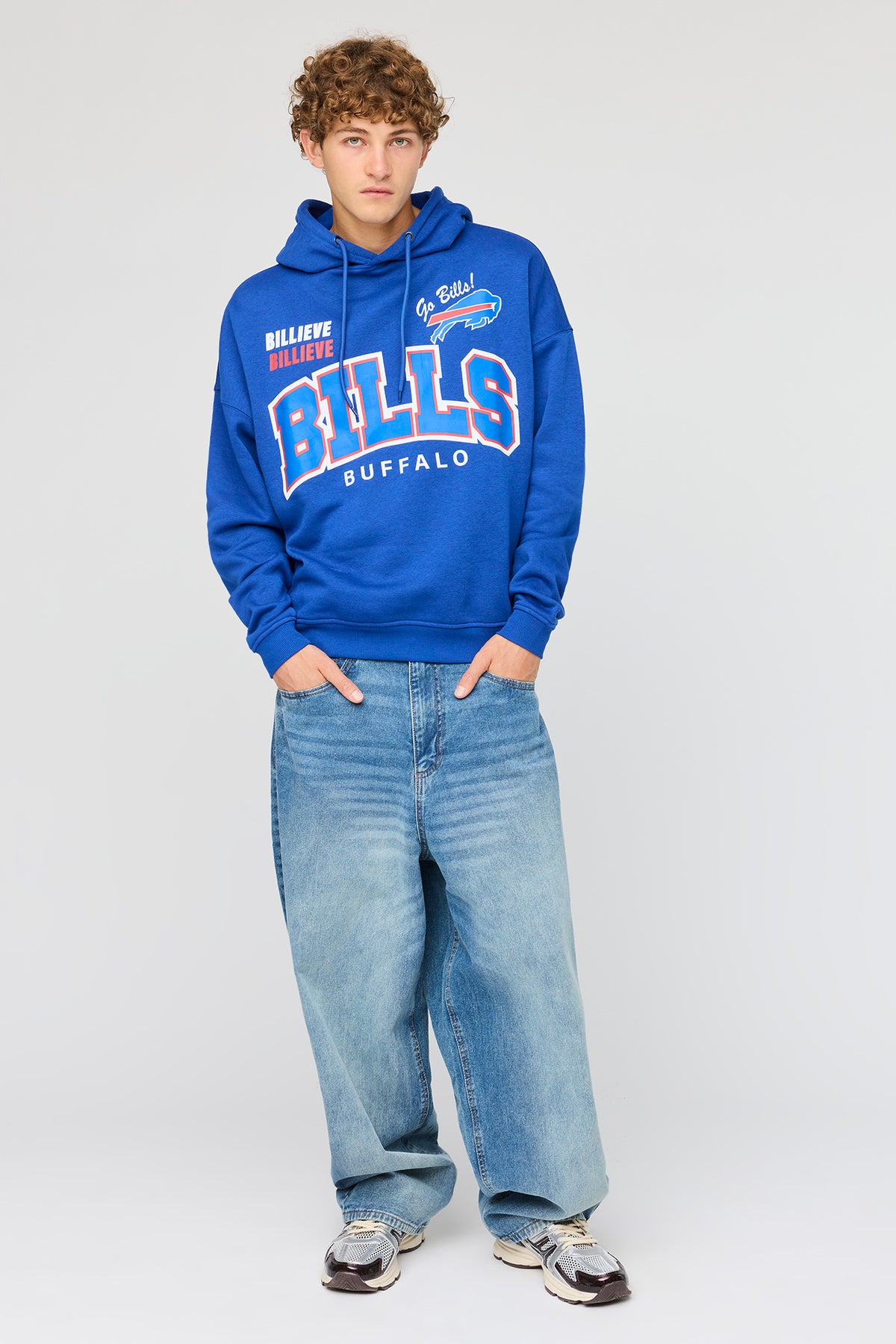 Alt View 3. Buffalo Bills Graphic Boxy Fleece Hoodie - Blue