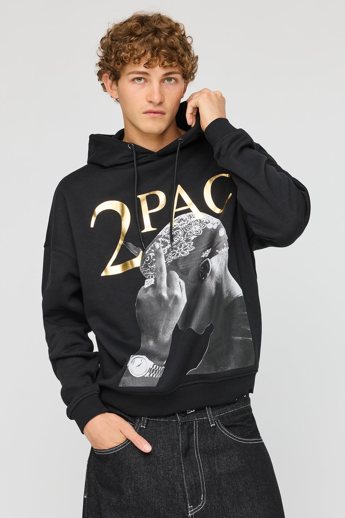 Tupac Graphic Boxy Fleece Hoodie - Black