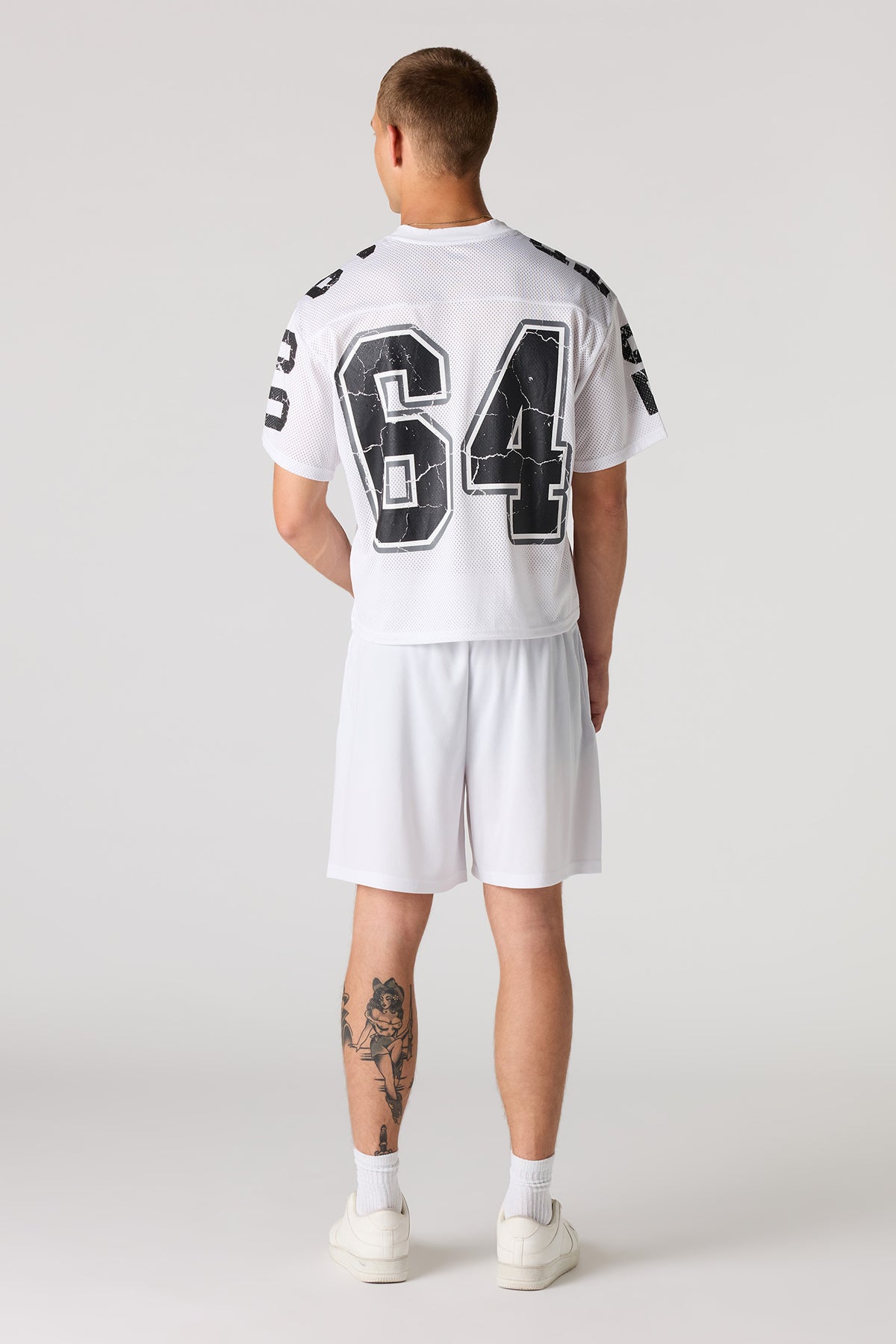 Vue alternative 3. Short en filet imprimé