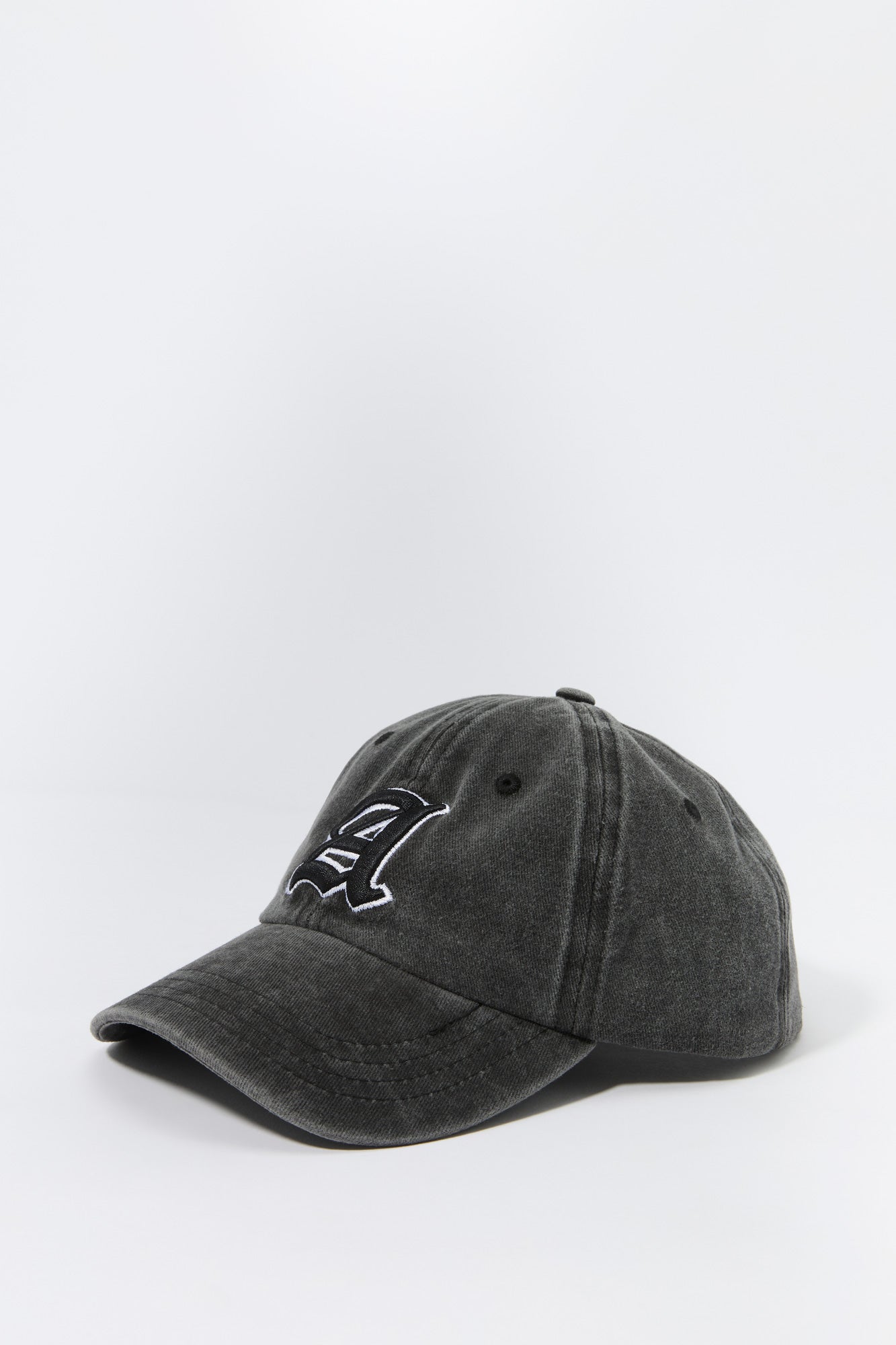 Casquette de baseball délavée avec motif brodé A