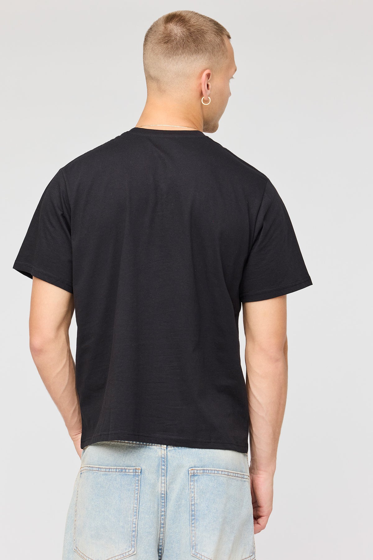 Vue alternative 2. T-shirt à imprimé IT 
