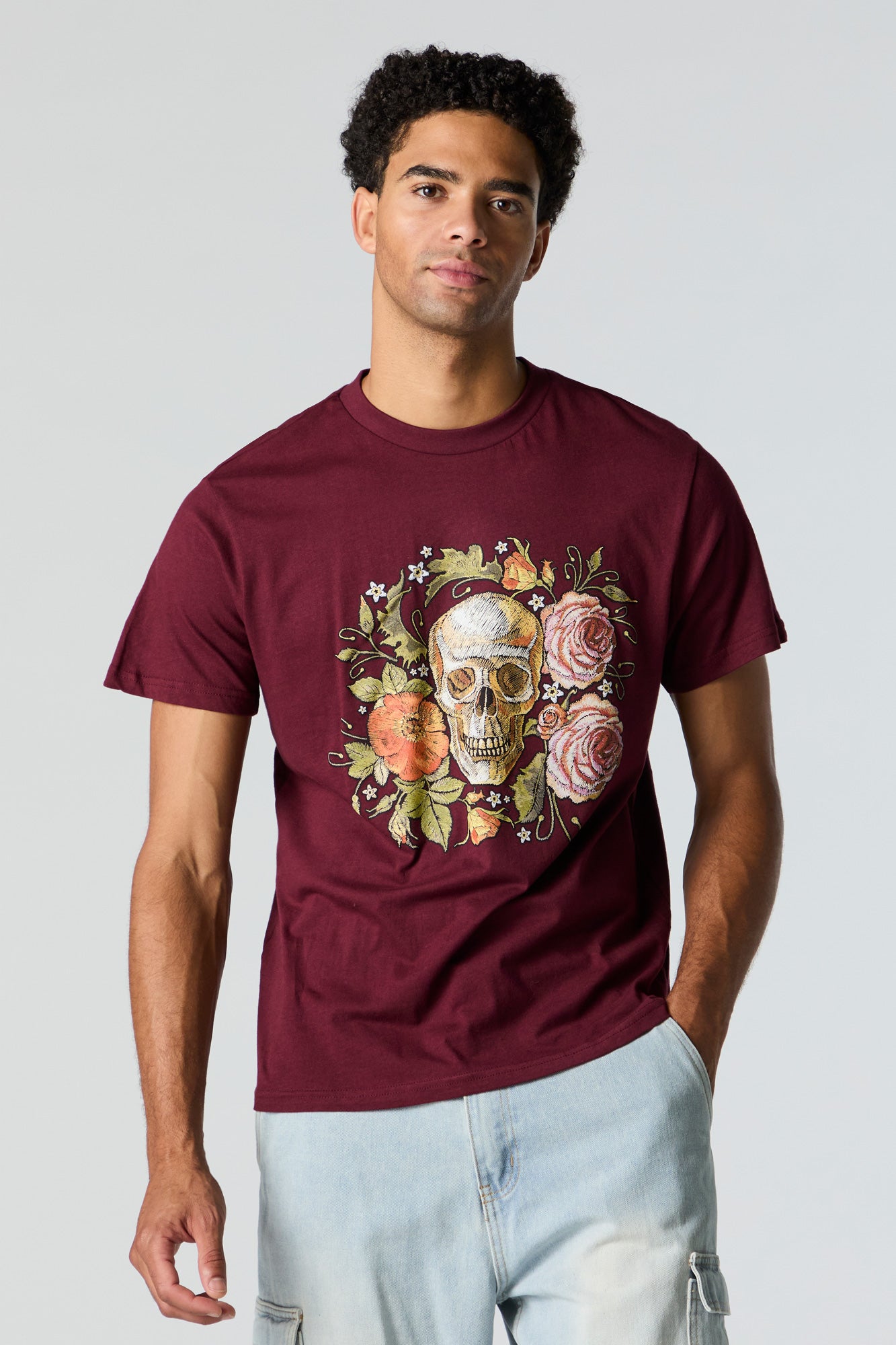 Skull and Roses Graphic T-Shirt