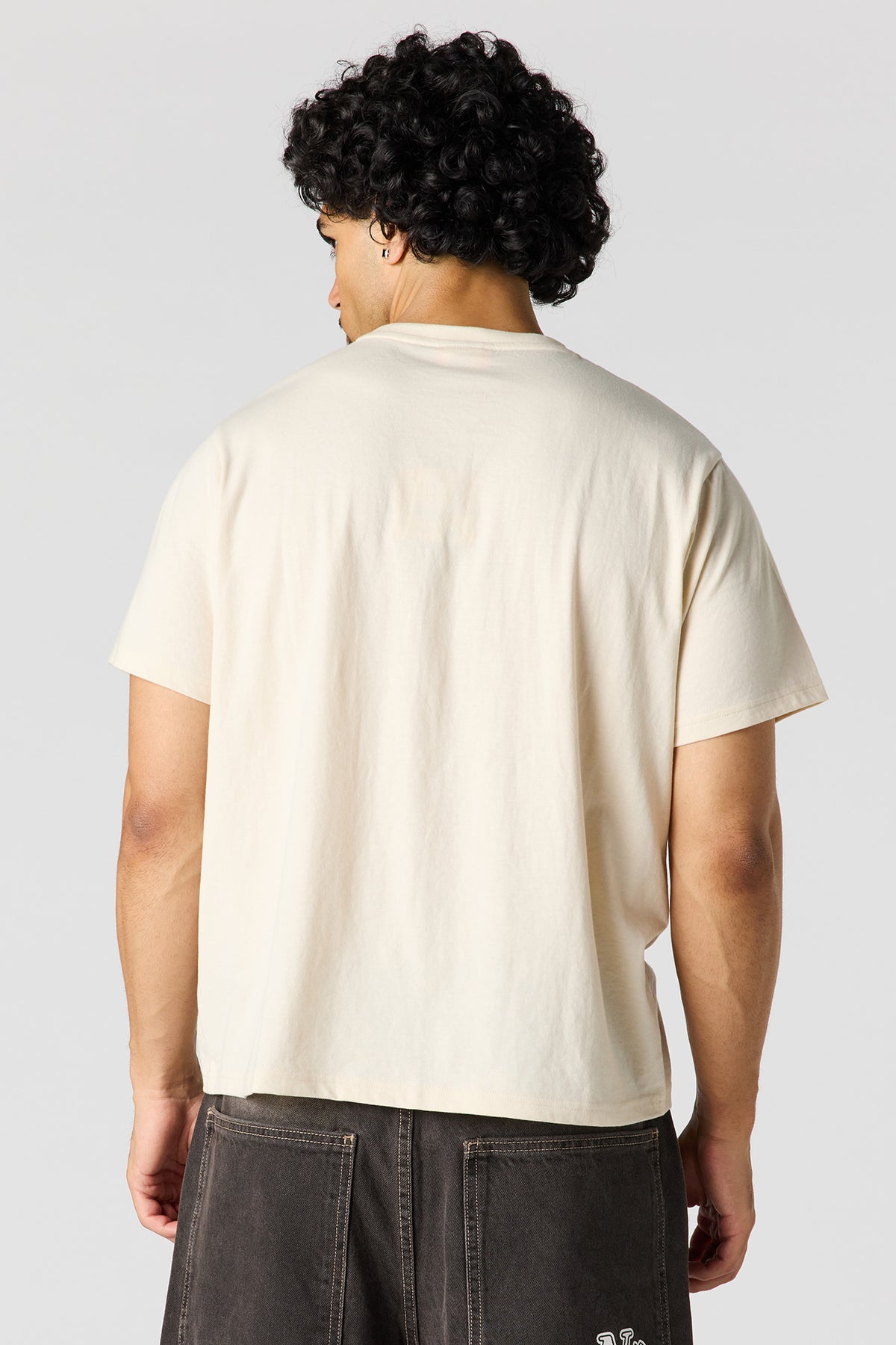 Alt View 2. SpongeBob Krabby Patty Graphic T-Shirt - Natural