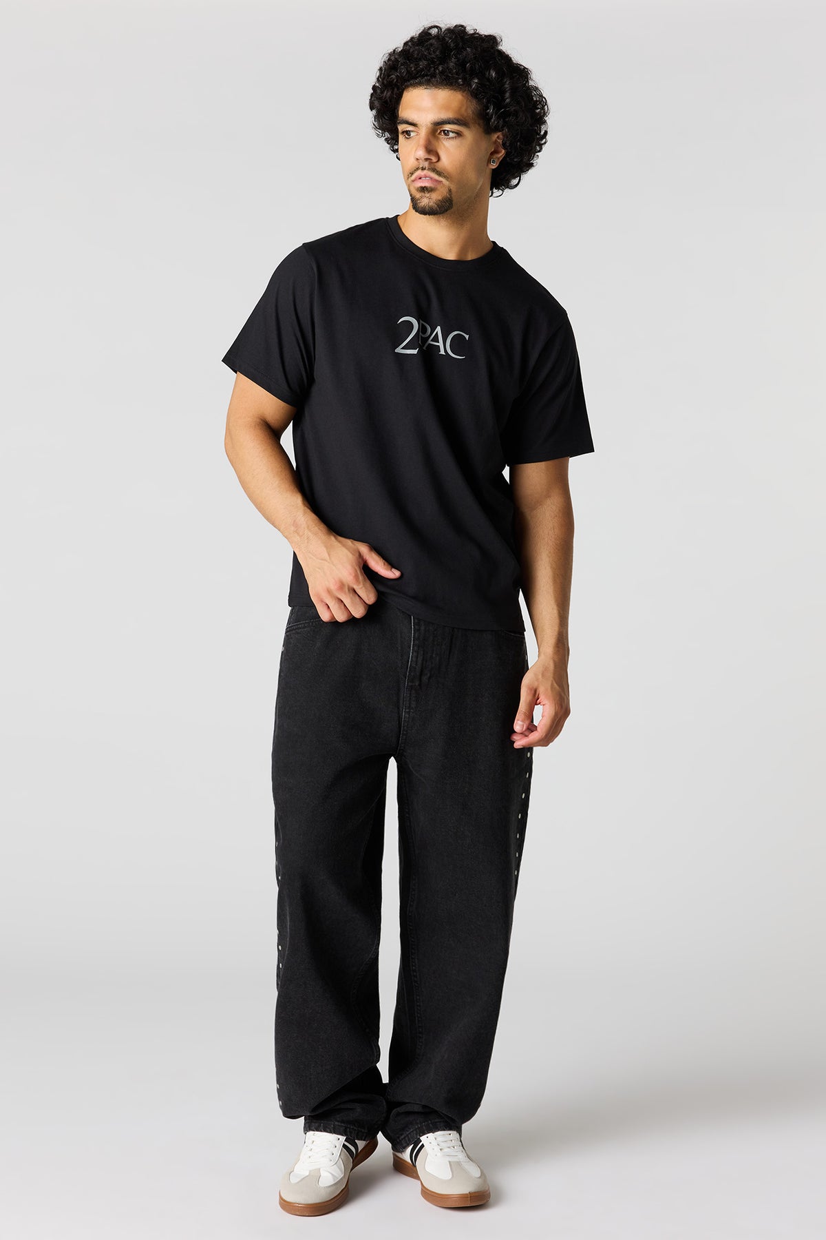 Alt View 3. Tupac Graphic T-Shirt - Black