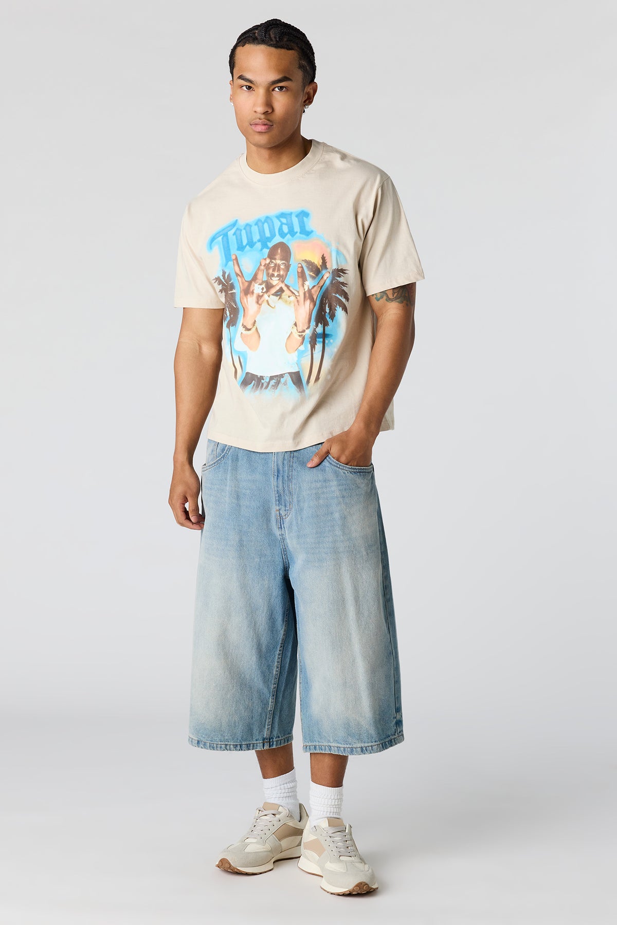 Alt View 3. Tupac Graphic T-Shirt - Natural