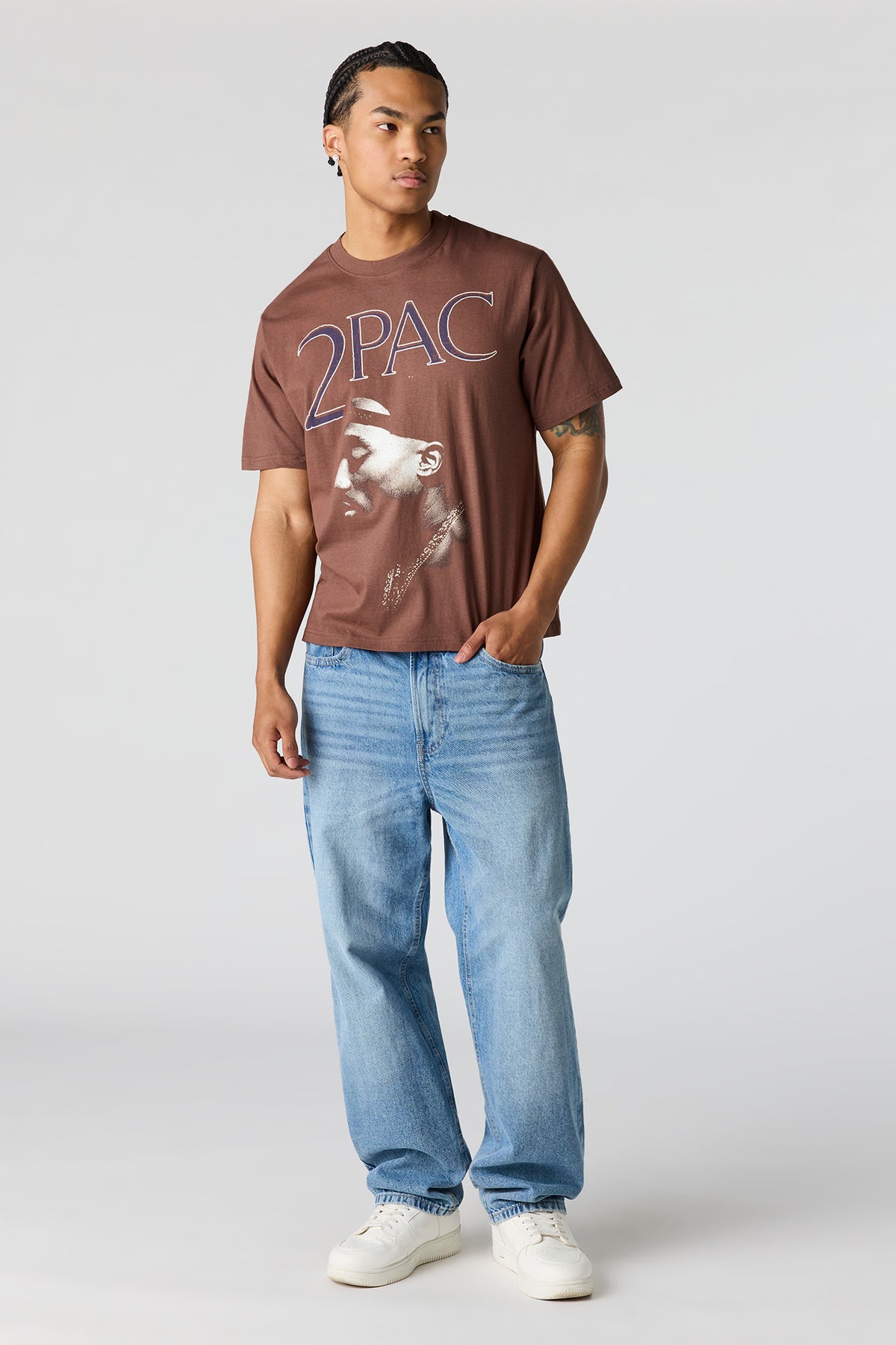 Alt View 3. Tupac Graphic T-Shirt - Brown