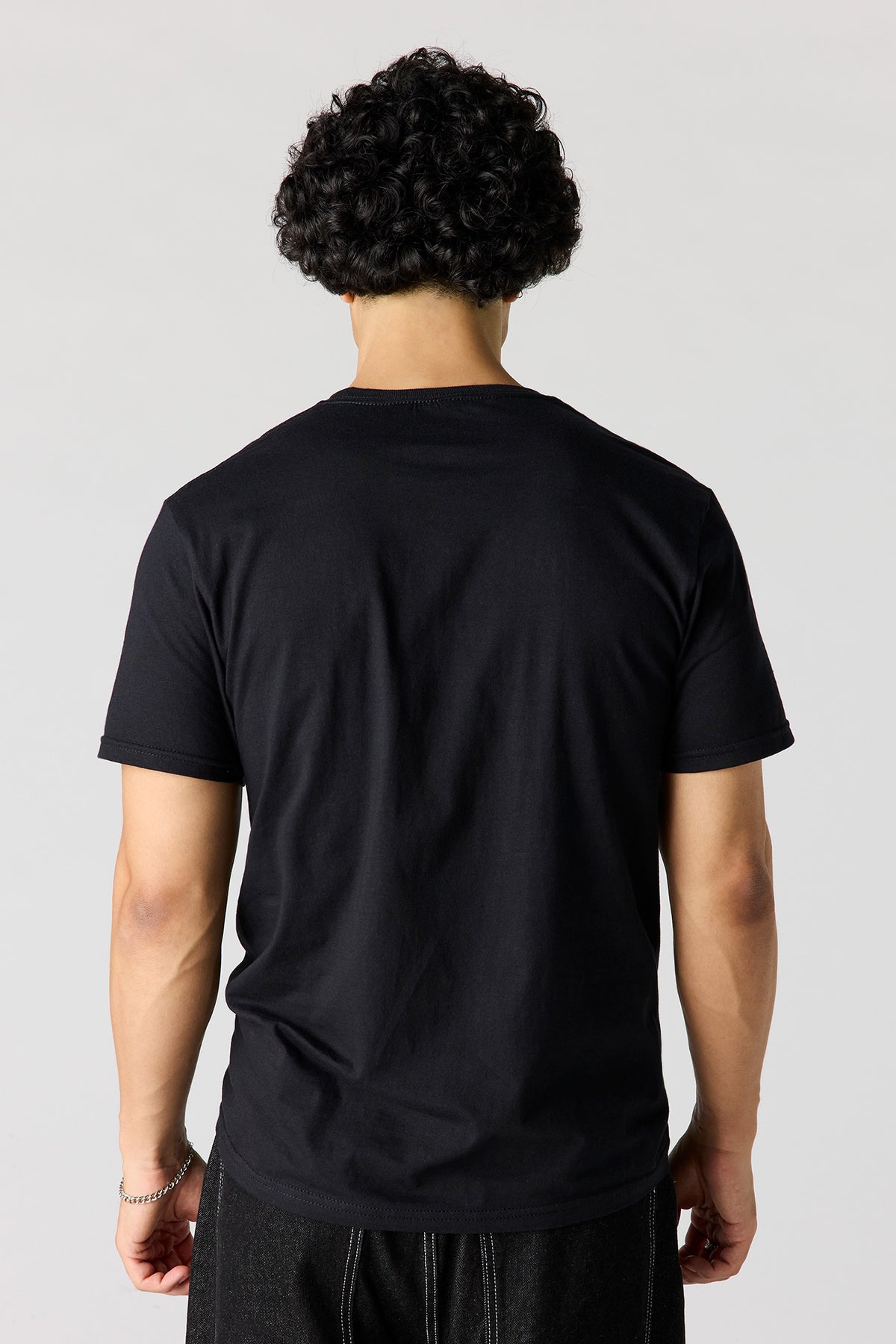 Alt View 2. Tupac Graphic T-Shirt - Solid Black