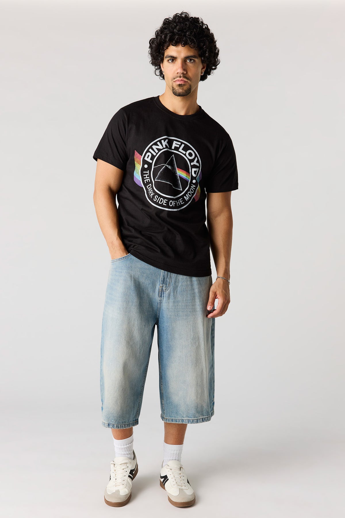 Vue alternative 3. T-shirt à imprimé Pink Floyd