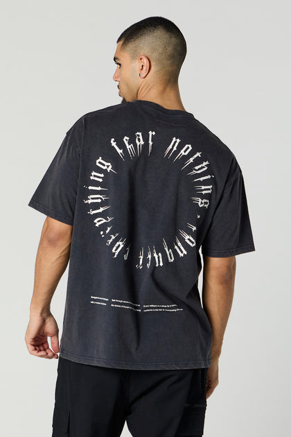 Fear Nothing Graphic T-Shirt