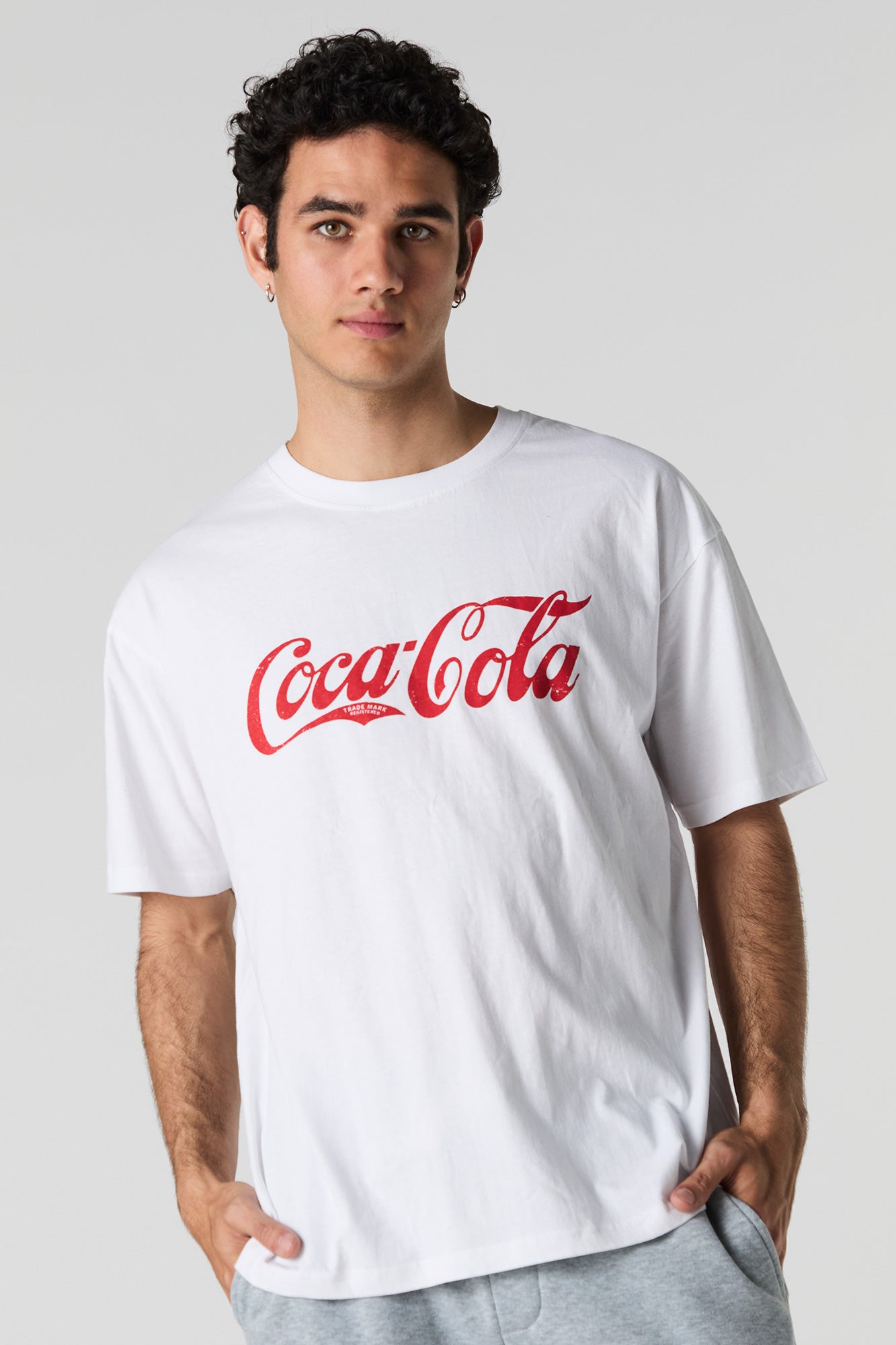Coca-Cola 襤褸　T shirt Coca-Cola Graphic Relaxed T-Shirt – Urban Planet