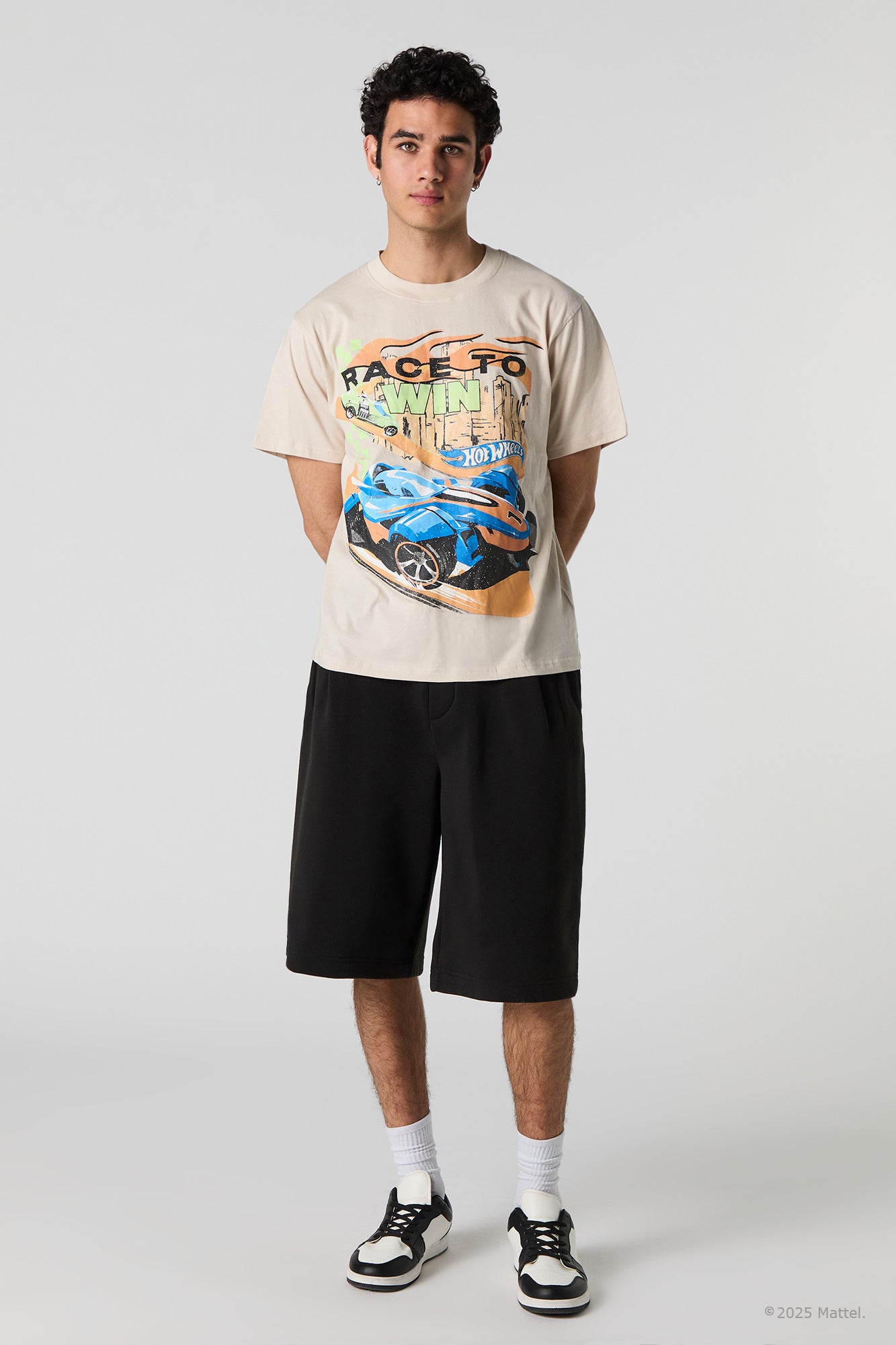 Hot Wheels™ Race to Win Graphic T-Shirt – Urban Planet