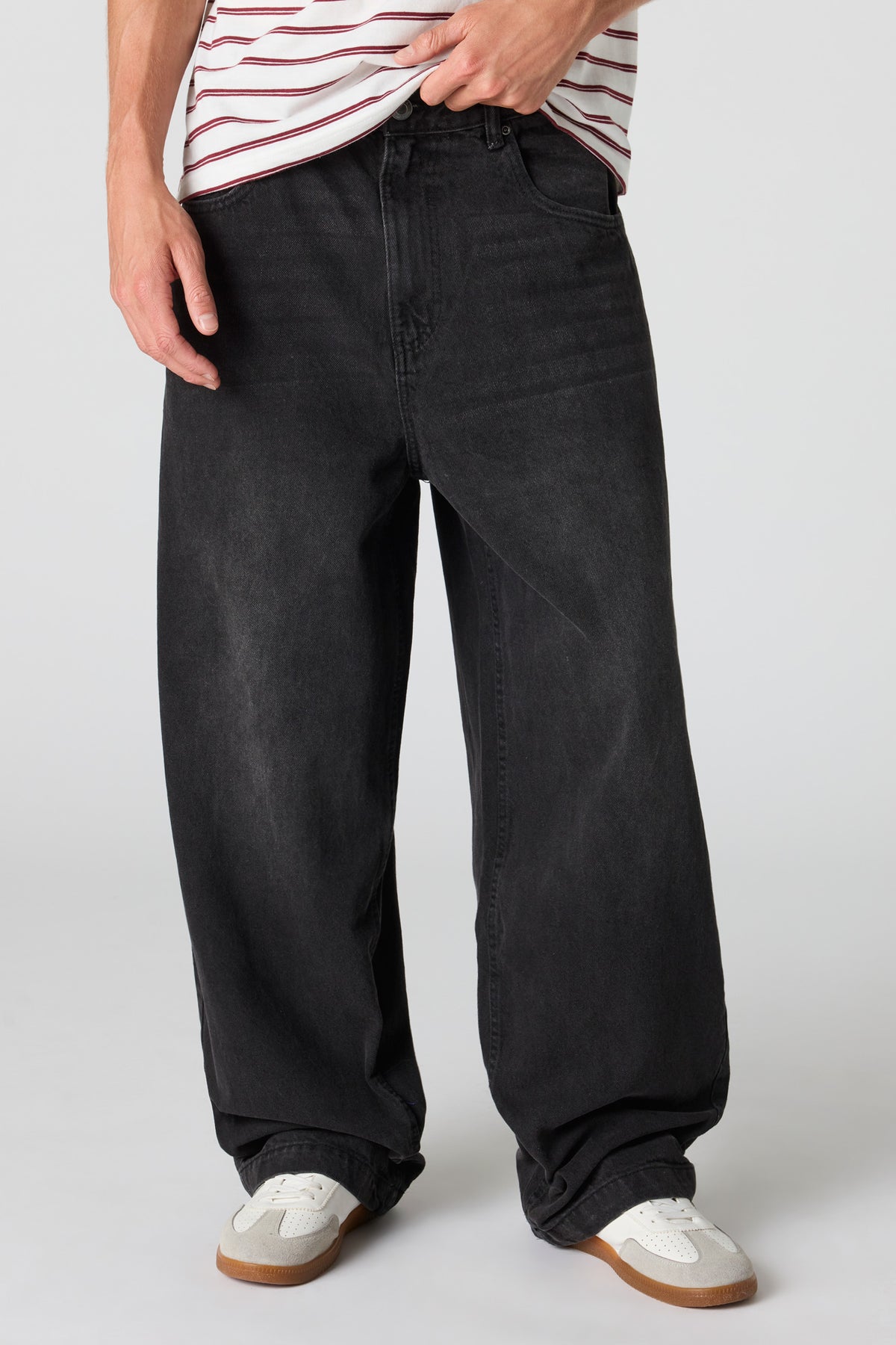 Jean super baggy délavé noir