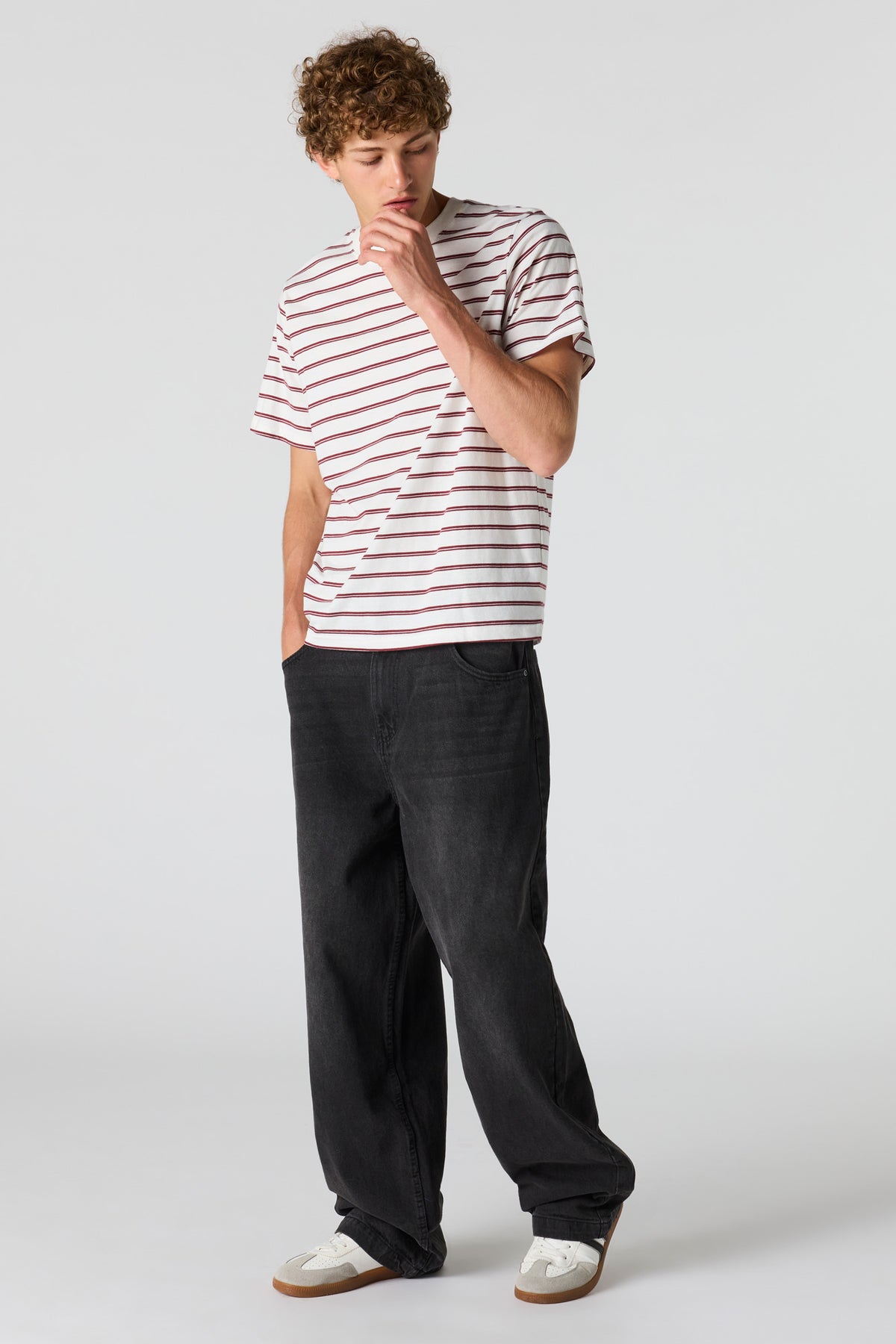 Vue alternative 2. Jean super baggy délavé noir