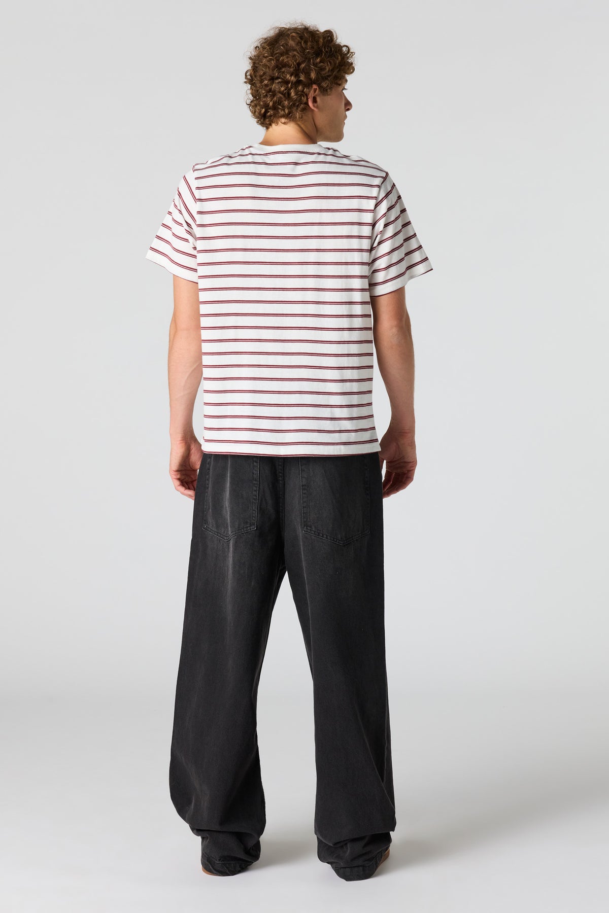 Vue alternative 3. Jean super baggy délavé noir