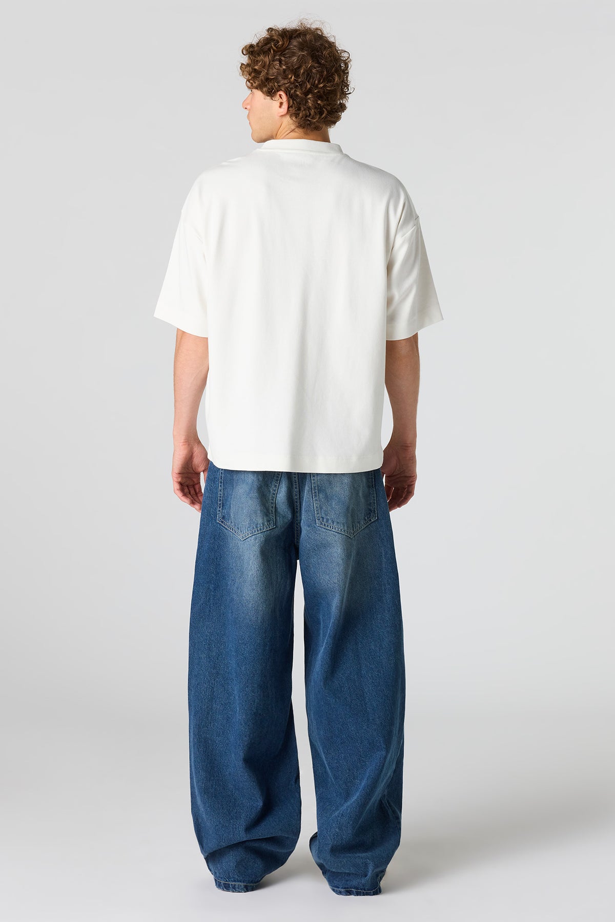 Alt View 3. Wide Leg Dark Jean - Midnight Blue