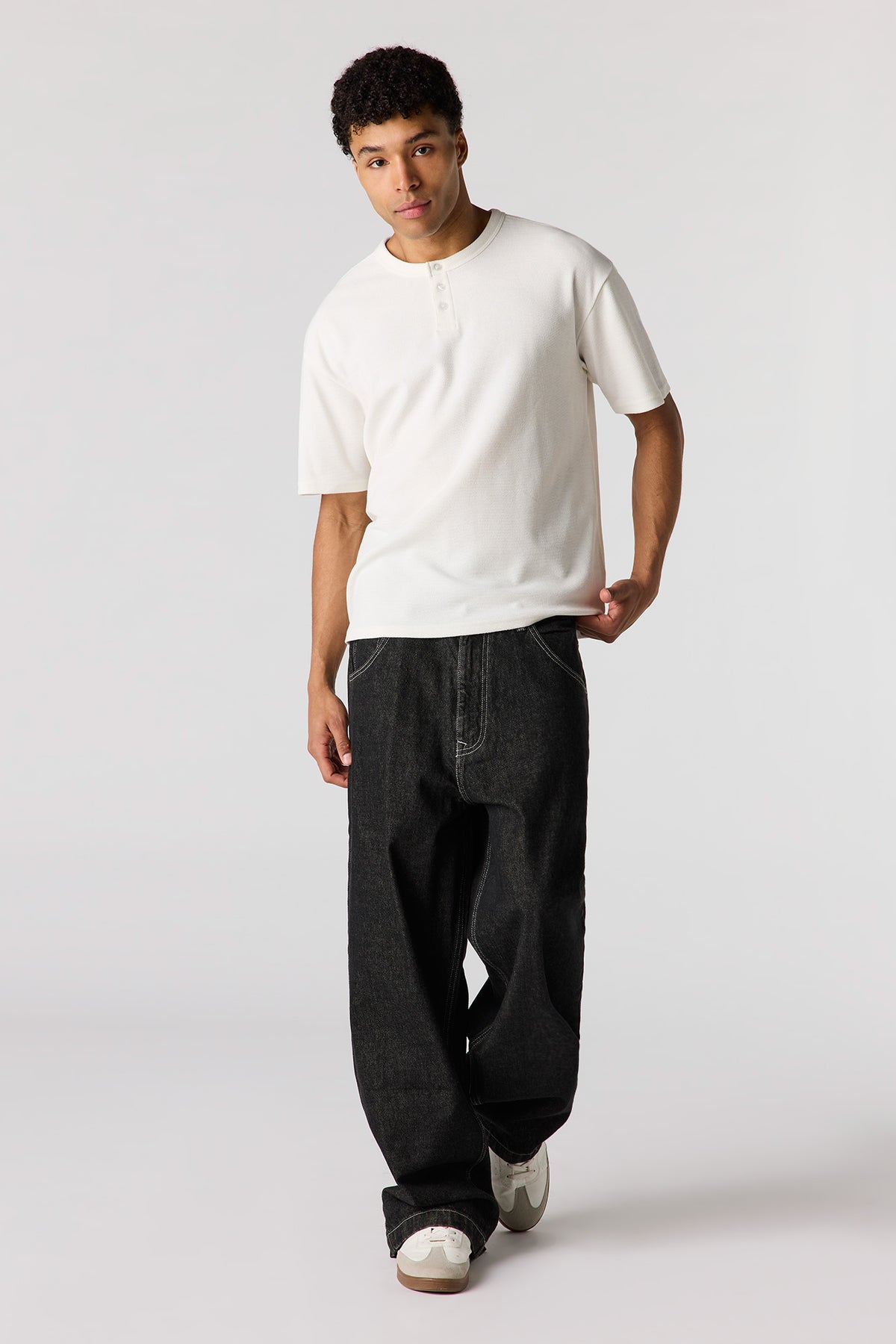 Alt View 2. Super Baggy Black Rinse Jean - Solid Black