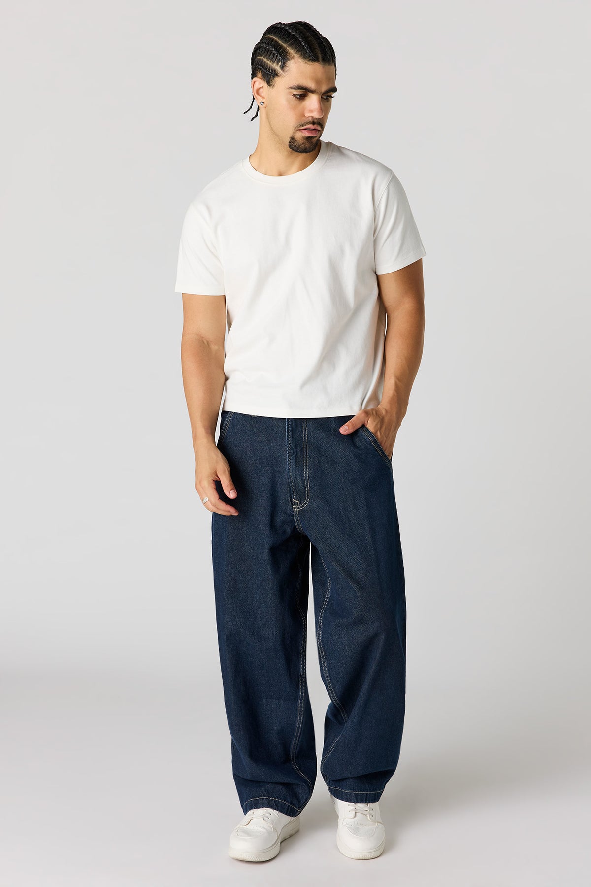 Alt View 2. Skater Rinse Jean - Rinse Denim