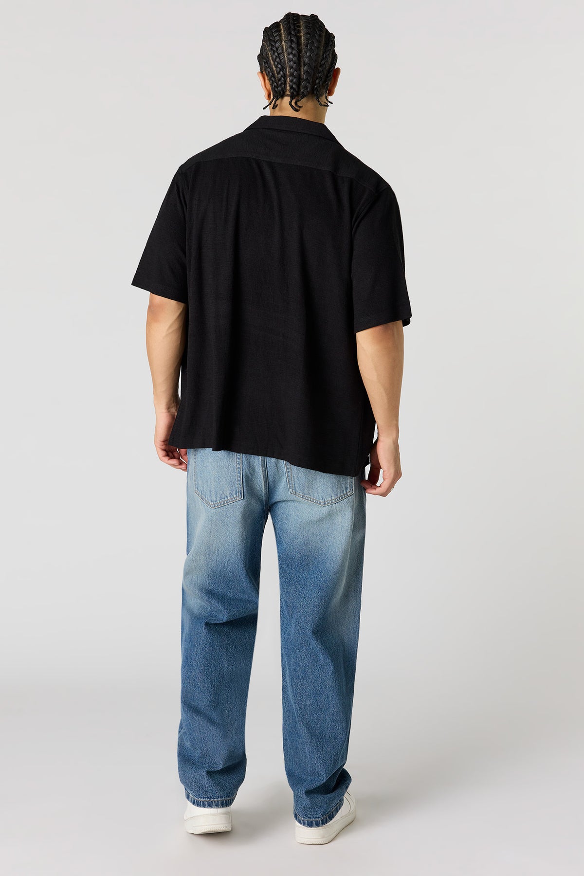 Vue alternative 3. Jean baggy délavé moyen