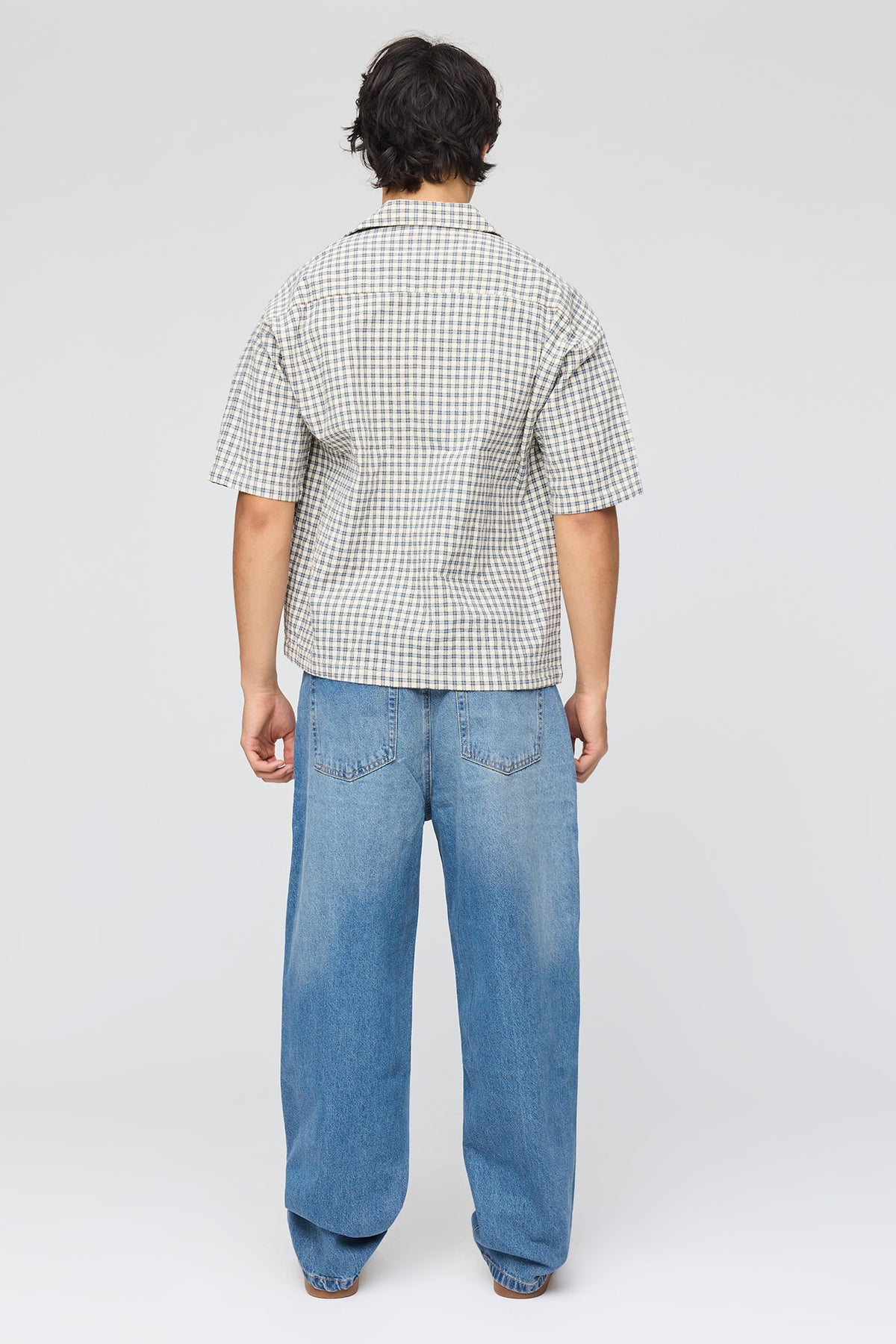 Alt View 3. Baggy Washed Medium Jean - Navy Blue
