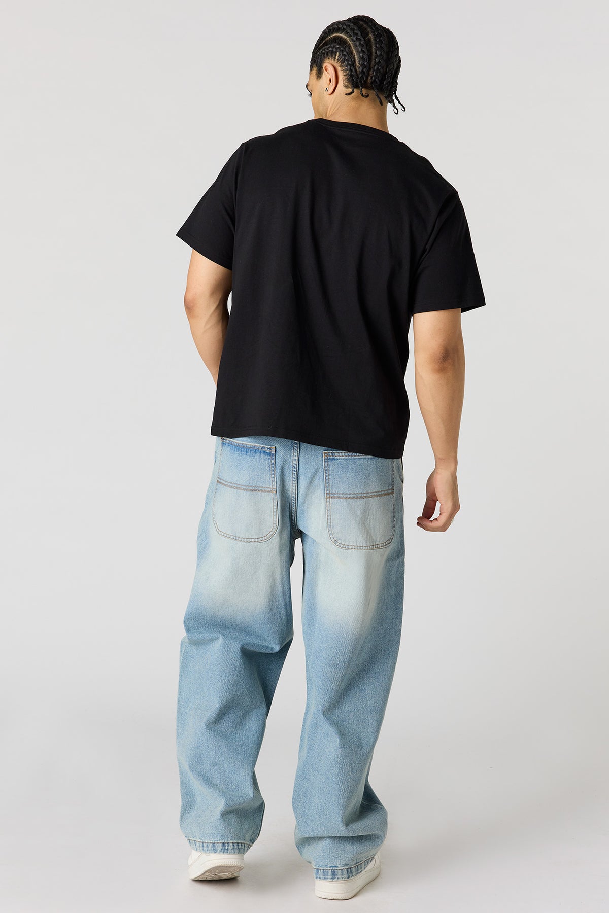 Vue alternative 3. Jean baggy délavé pâle