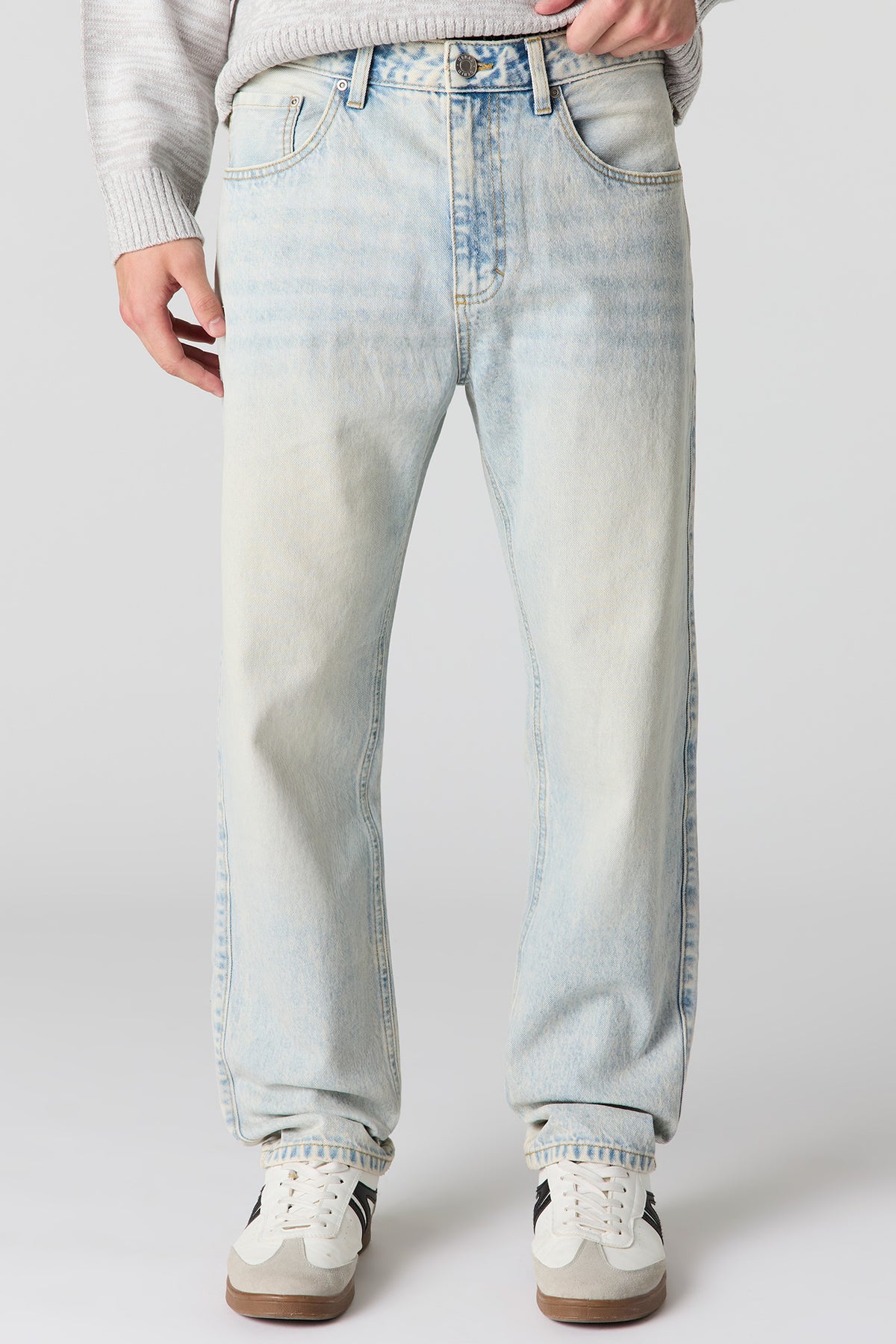 Straight Light Jean - Light Denim Blue