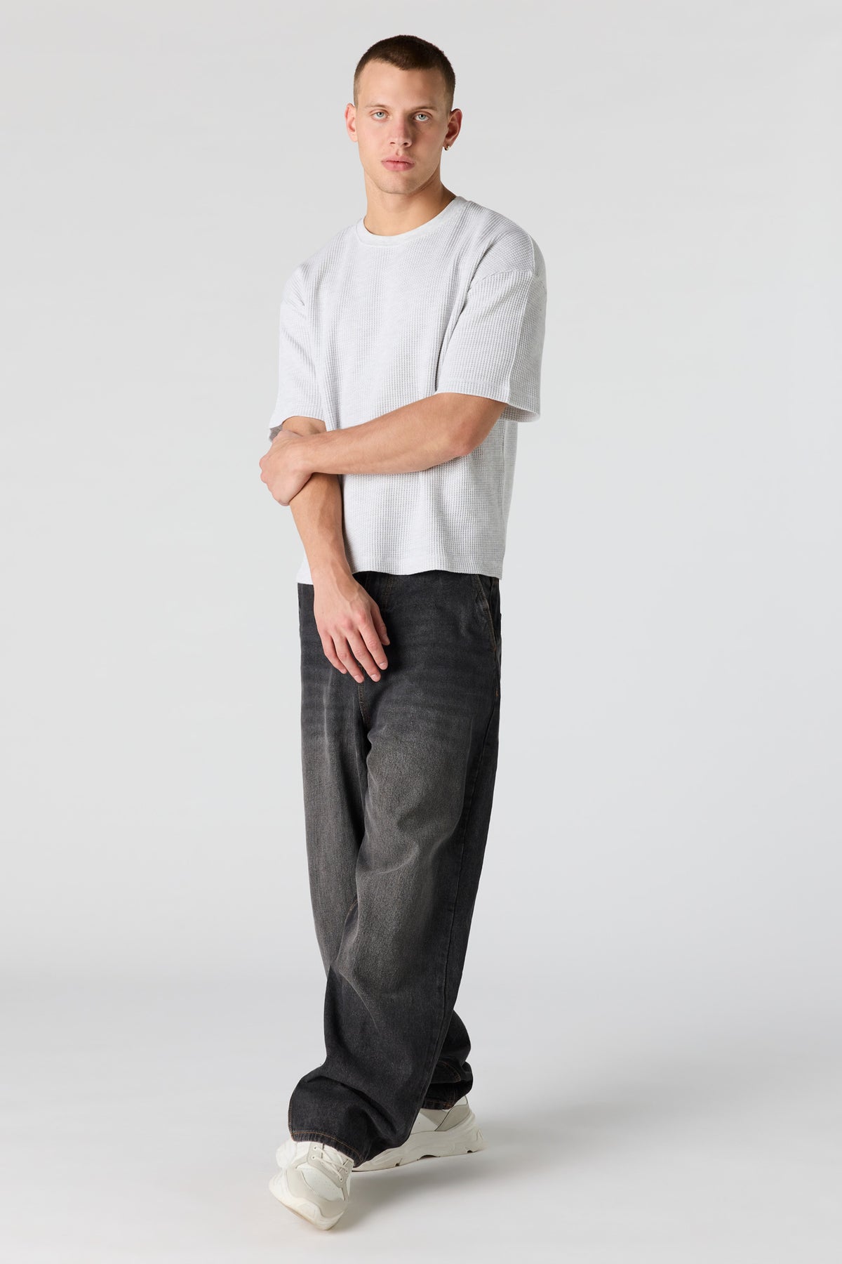 Vue alternative 3. T-shirt carré texturé