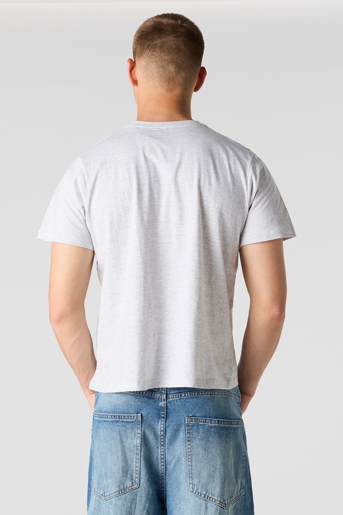 Vue alternative 2. T-shirt ras du cou