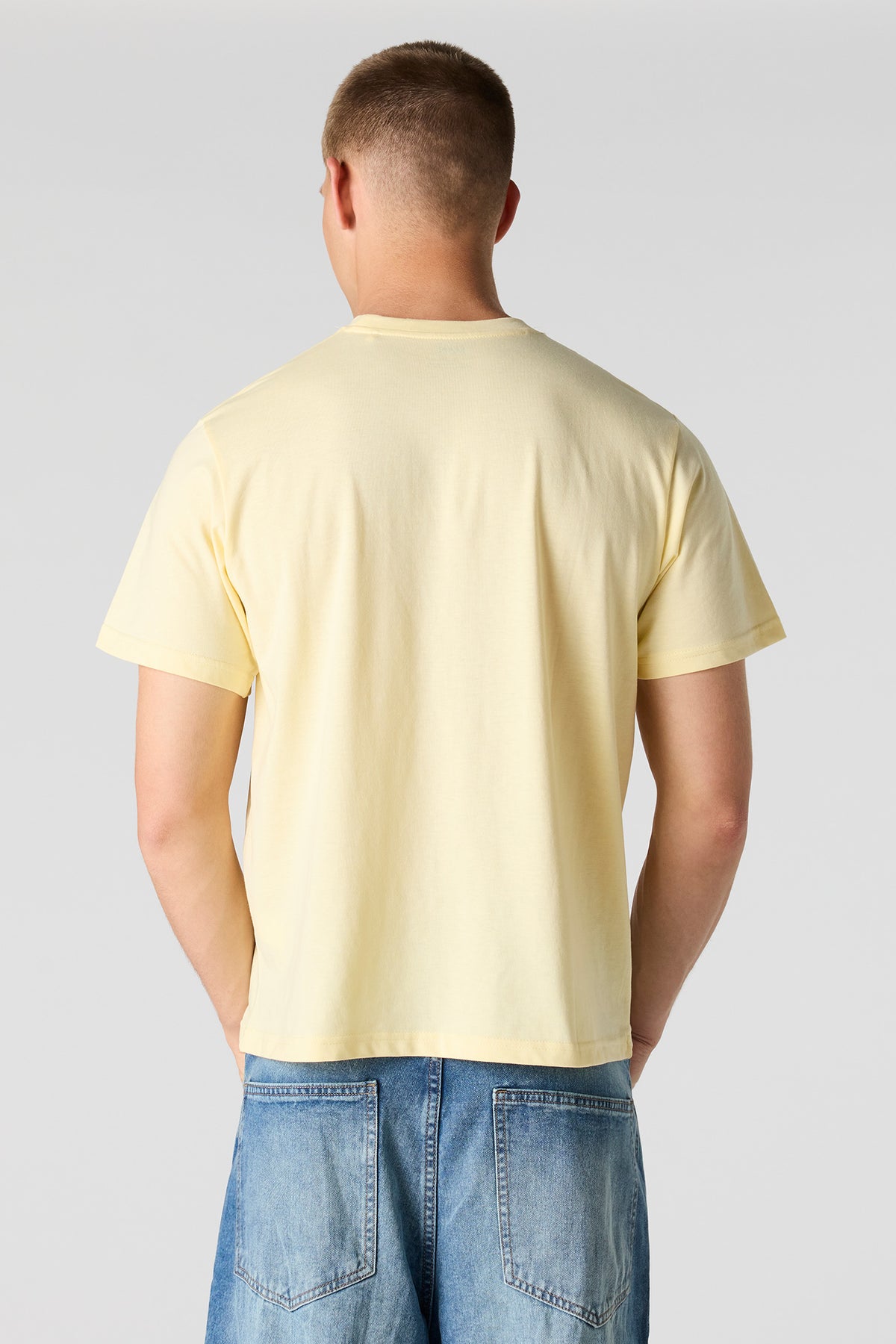 Vue alternative 2. T-shirt ras du cou