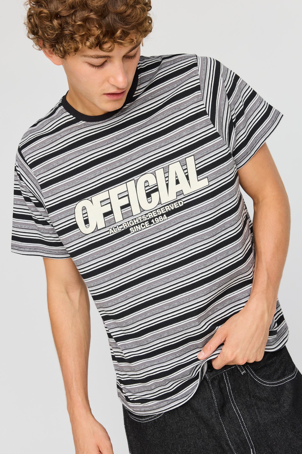 Graphic Striped T-Shirt - Black