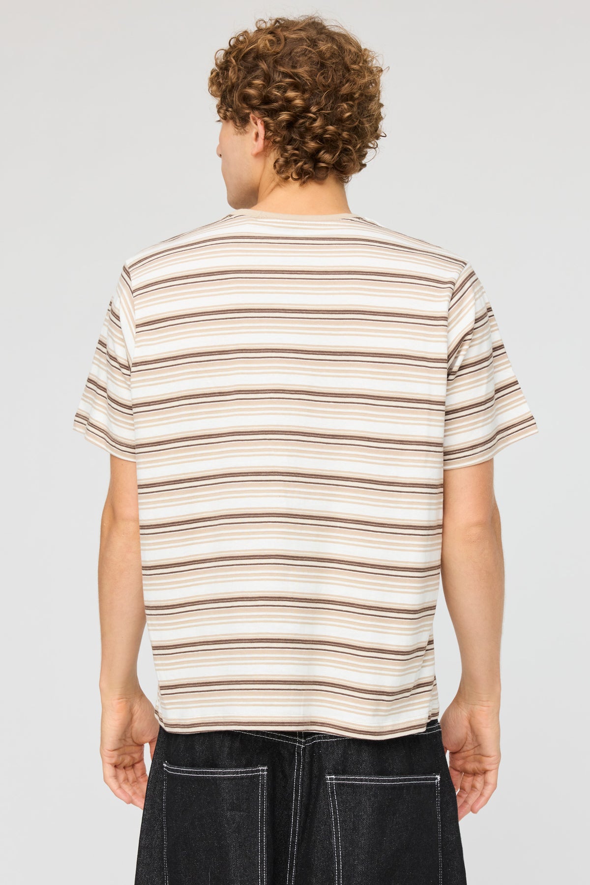 Alt View 2. Graphic Striped T-Shirt - Brown