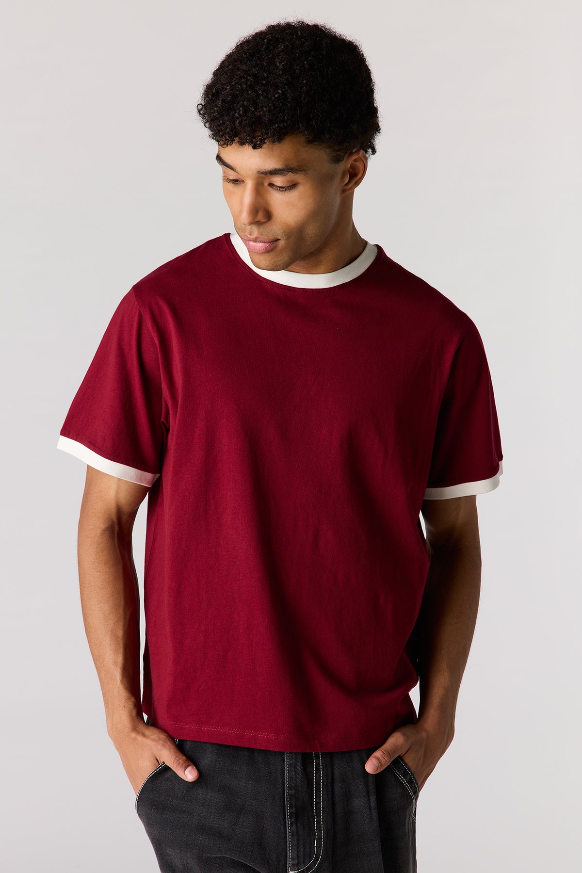 T-shirt à liséré contrastant