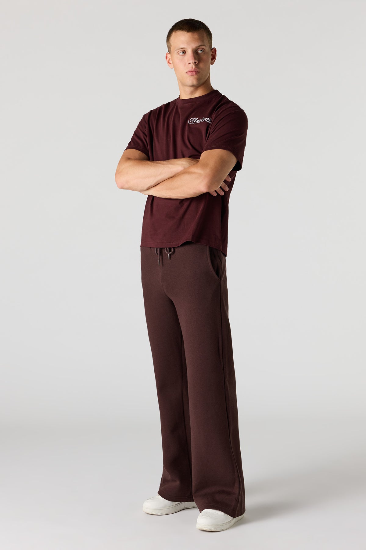 Alt View 3. Embroidered T-Shirt - Burgundy