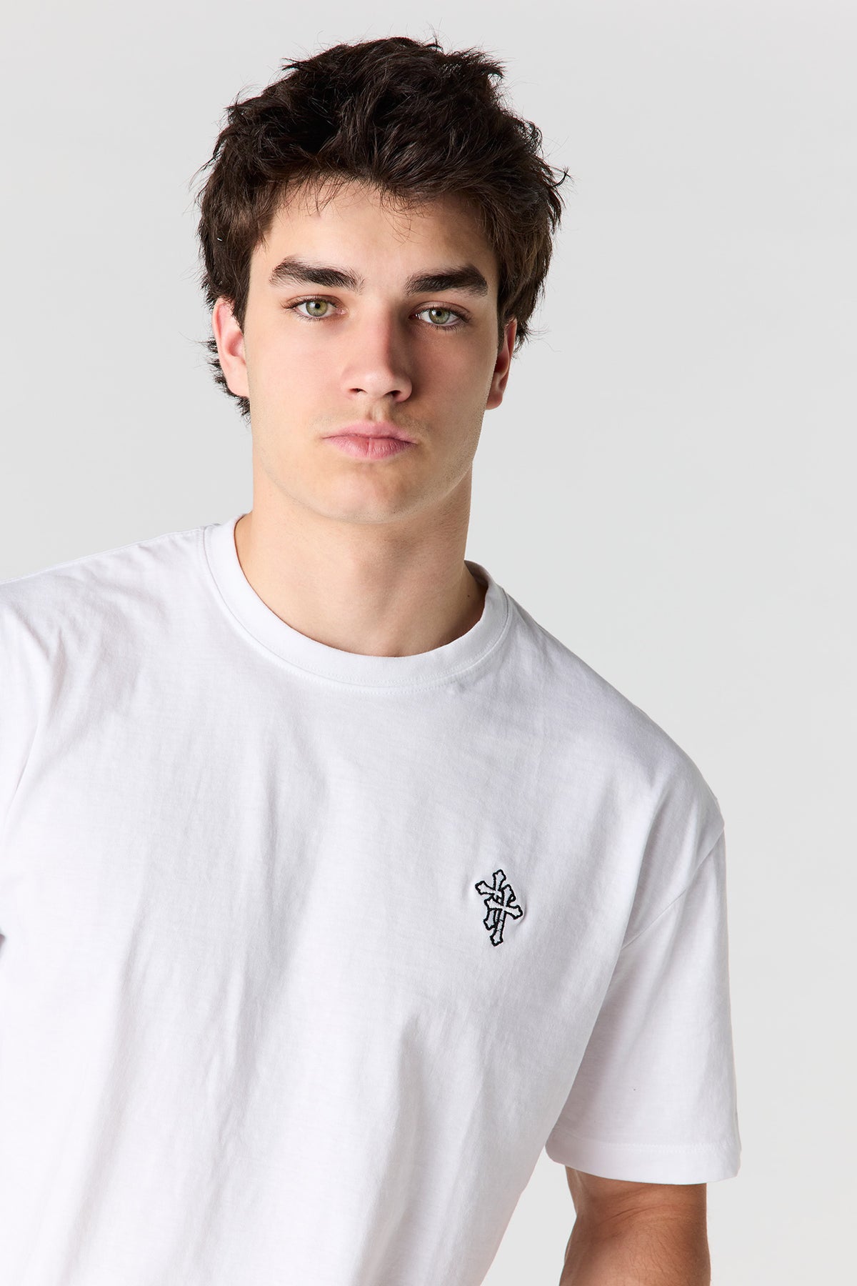 Alt View 4. Embroidered Boxy T-Shirt - White
