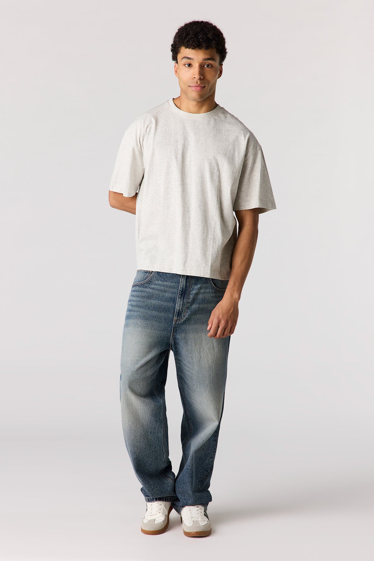Alt View 3. Boxy T-Shirt - Light Grey
