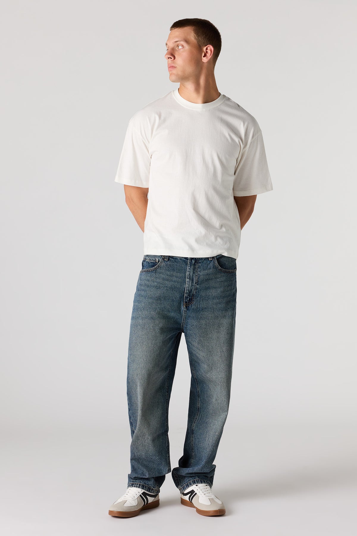 Vue alternative 3. T-shirt carré