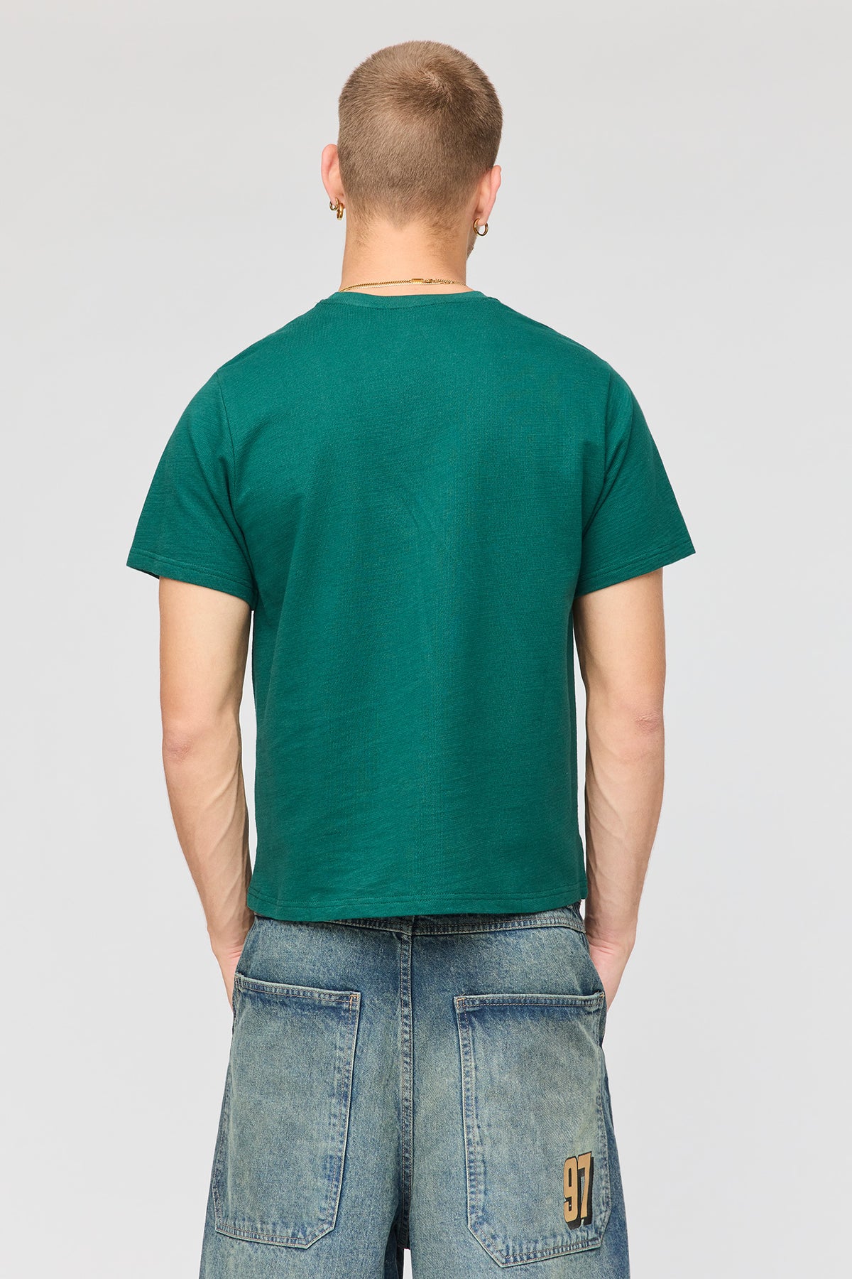 Alt View 2. Textured T-Shirt - Green