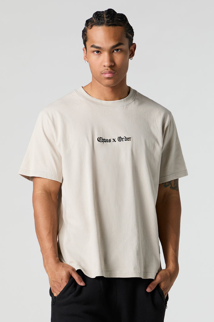 T-shirt lavé à broderie Chaos & Order