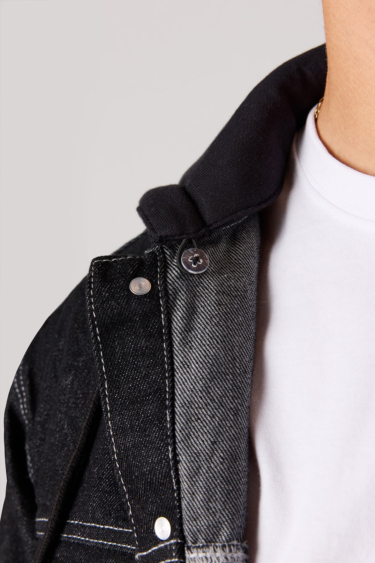 Alt View 5. Denim Removable Hooded Trucker Jacket - Pure Black