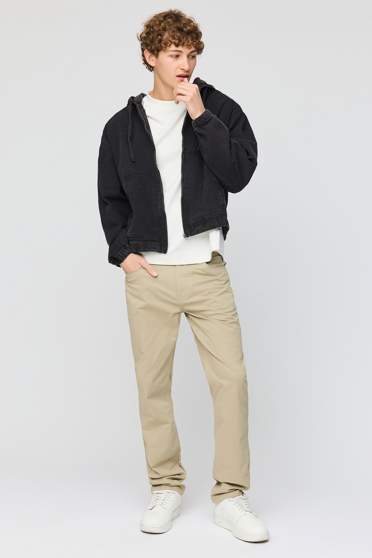Vue alternative 3. Blouson aviateur à capuchon en denim