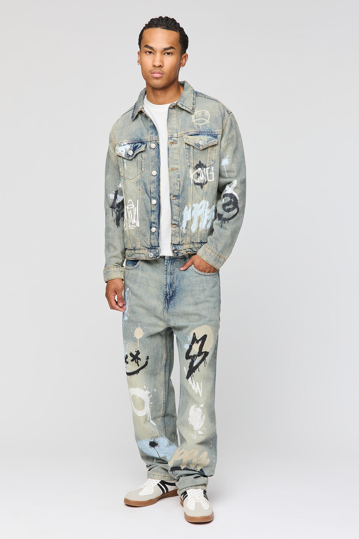 Alt View 3. Graffiti Graphic Boxy Denim Jacket - Pacific Blue