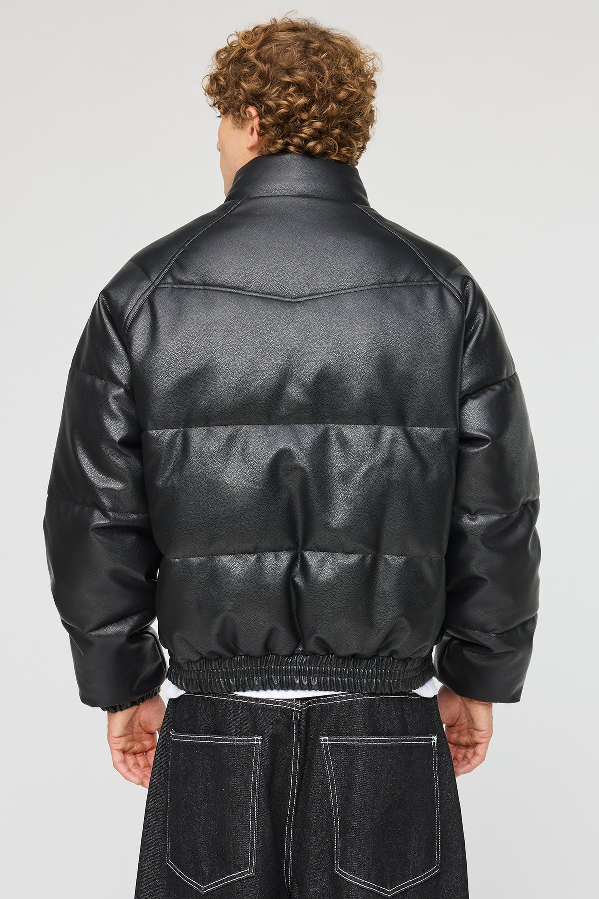 Vue alternative 2. Blouson bouffant en similicuir
