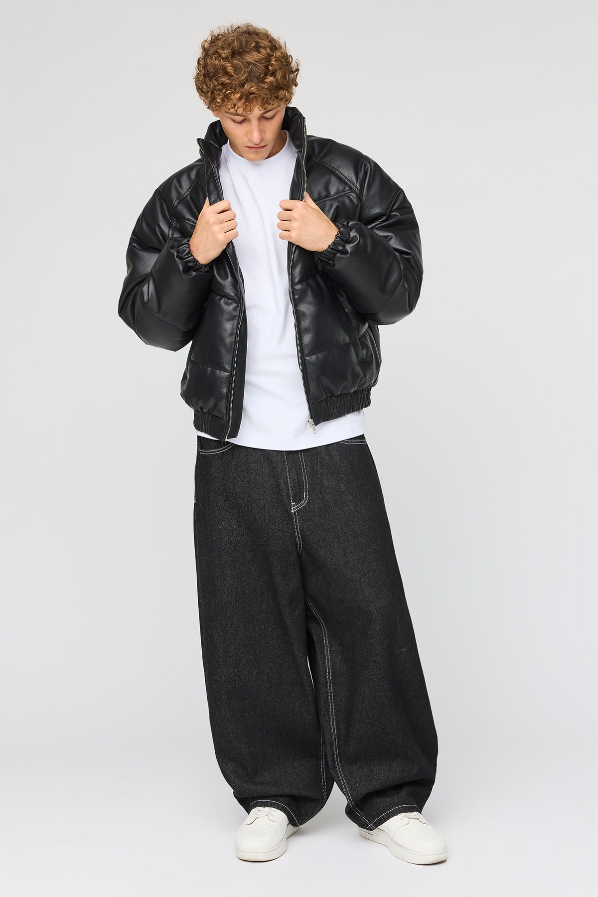 Vue alternative 3. Blouson bouffant en similicuir