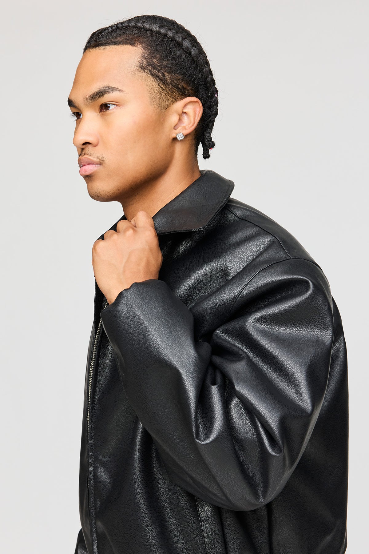 Vue alternative 4. Blouson aviateur en similicuir