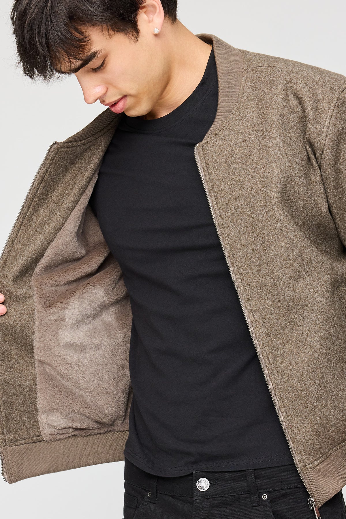 Vue alternative 4. Blouson aviateur doublé de similifourrure